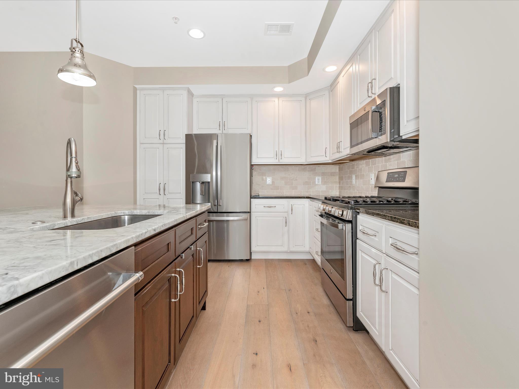 VILLAGES OF URBANA - Residential Lease