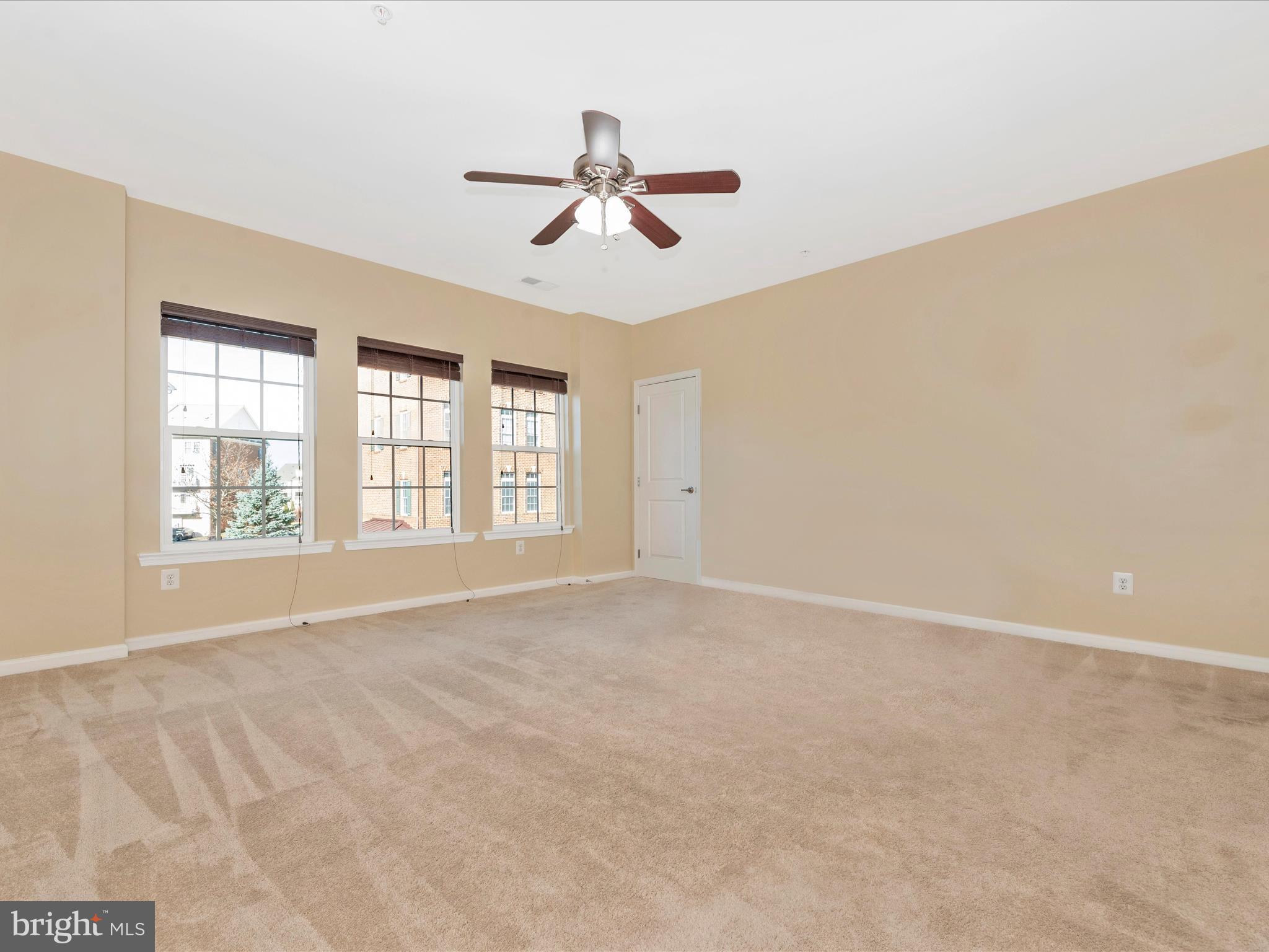 VILLAGES OF URBANA - Residential Lease