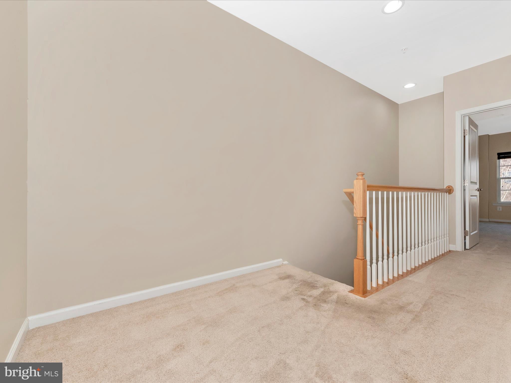 VILLAGES OF URBANA - Residential Lease