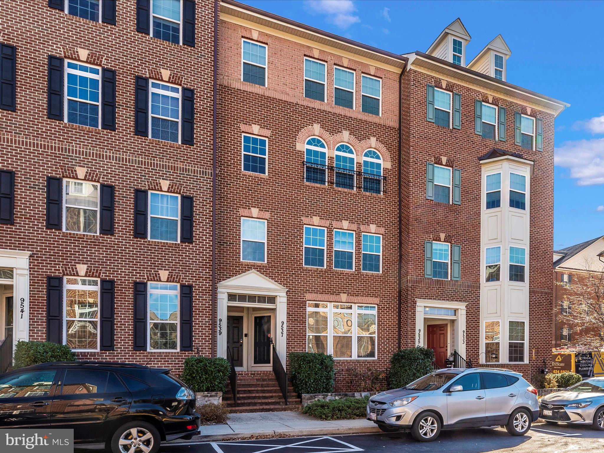 VILLAGES OF URBANA - Residential Lease