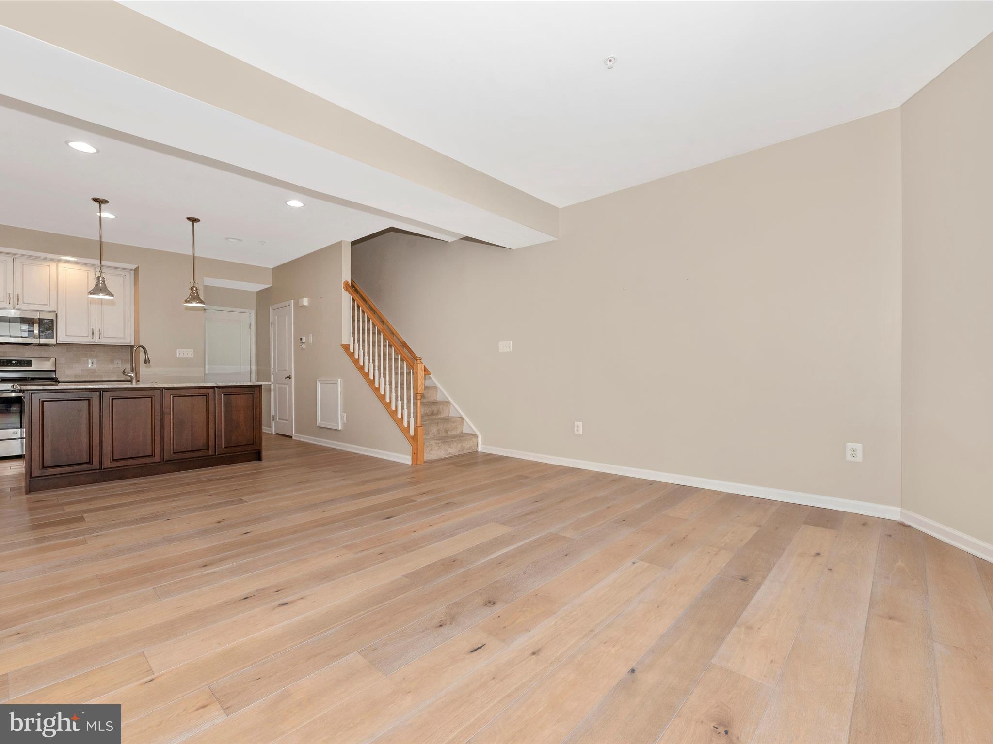 VILLAGES OF URBANA - Residential Lease