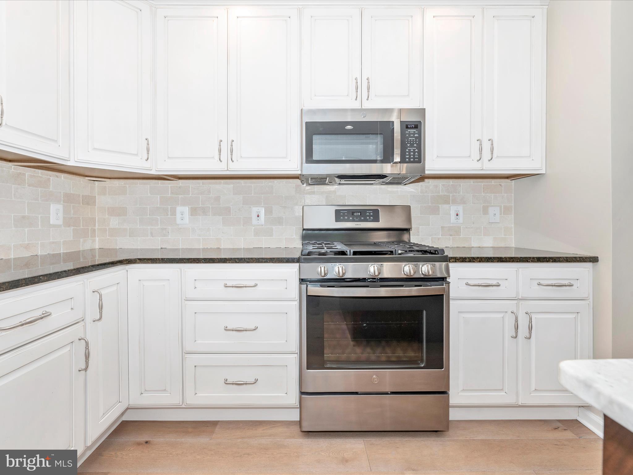 VILLAGES OF URBANA - Residential Lease