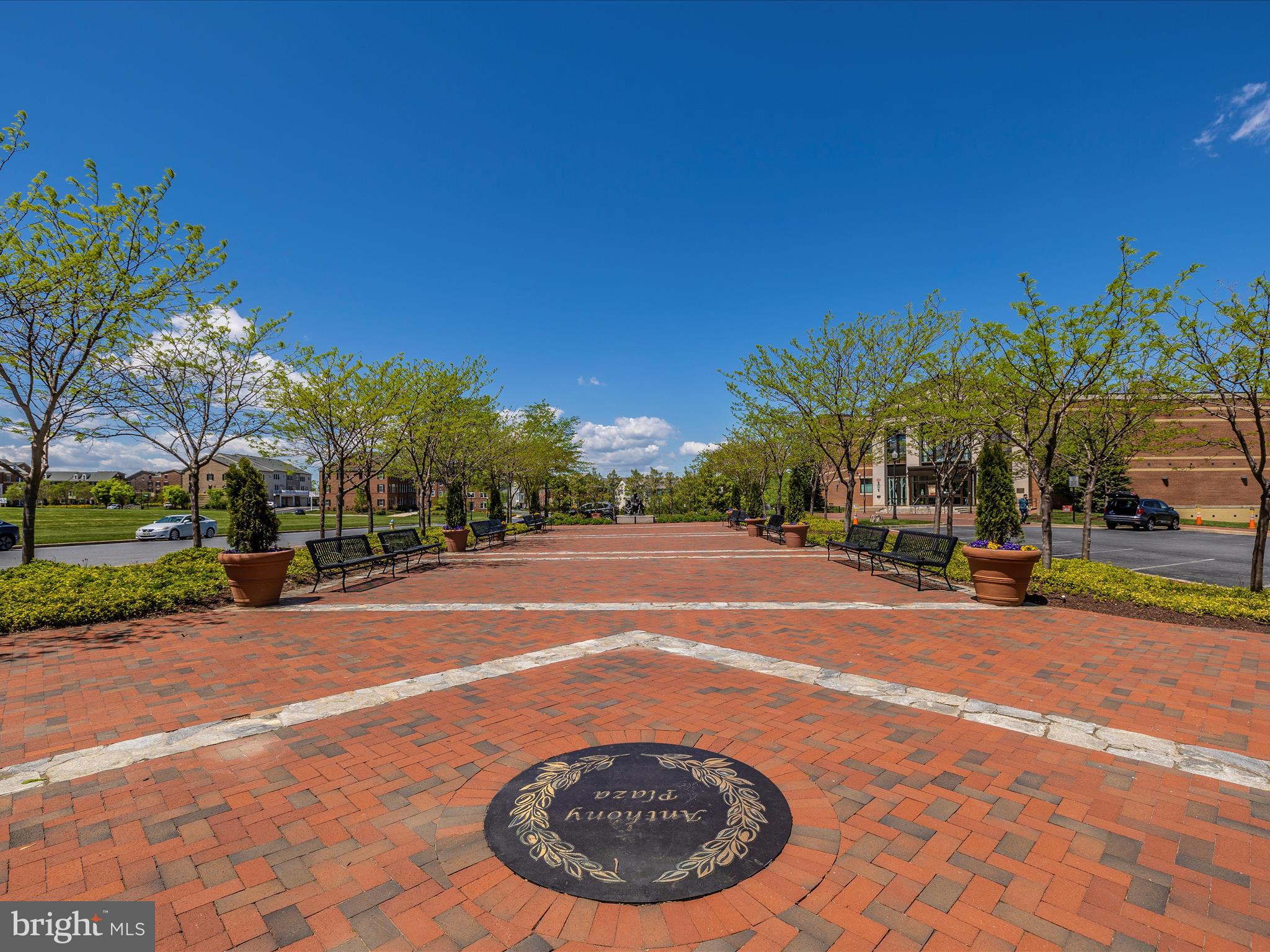 VILLAGES OF URBANA - Residential Lease