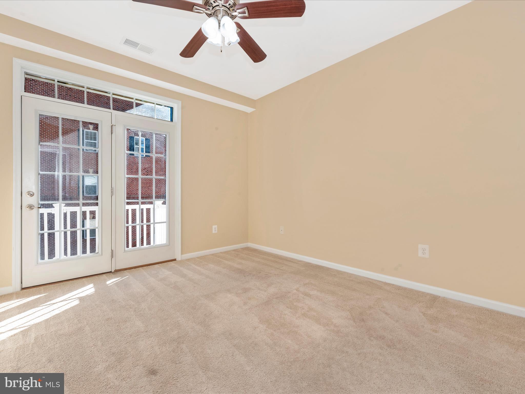 VILLAGES OF URBANA - Residential Lease