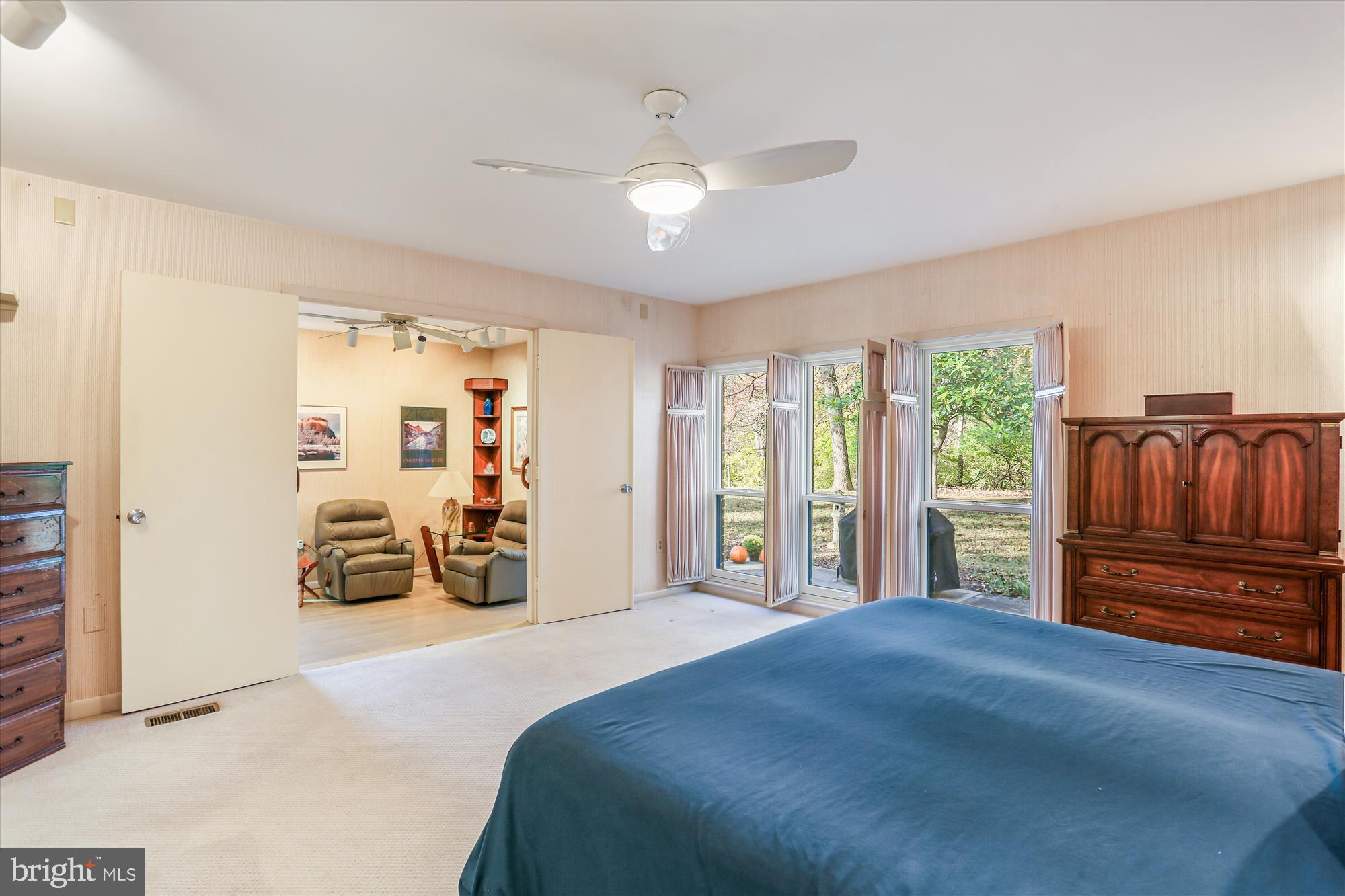 5229 STRATHMORE AVENUE