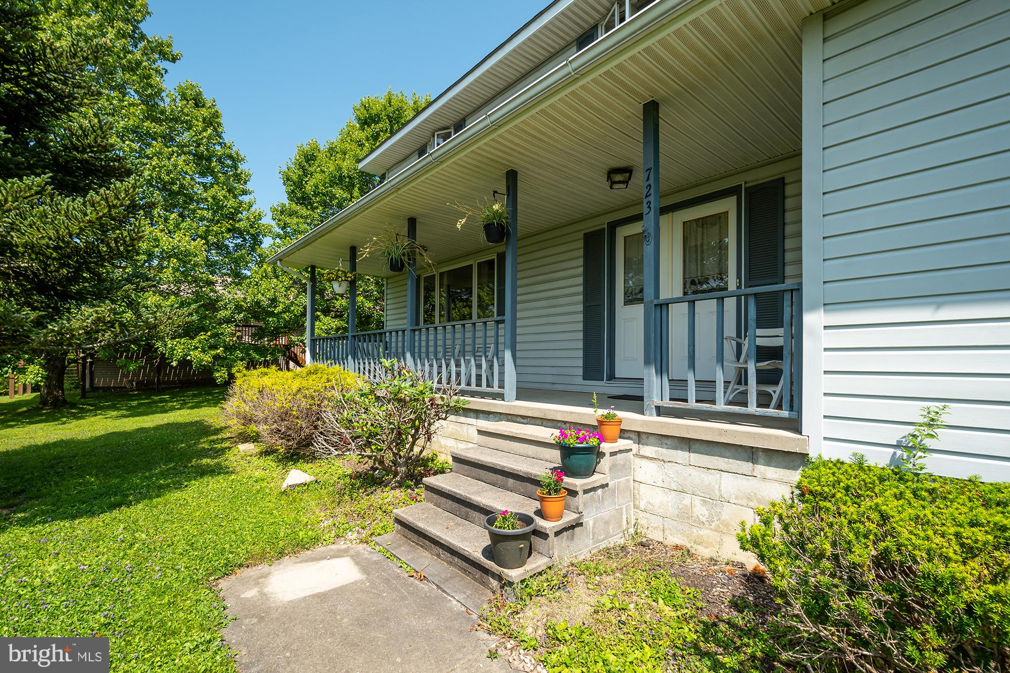723 KINGS COURT