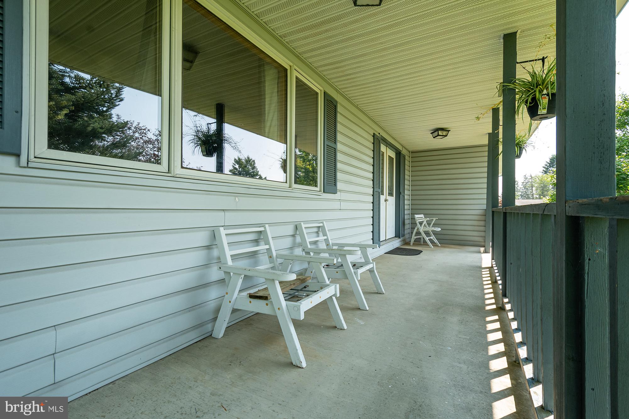 723 KINGS COURT