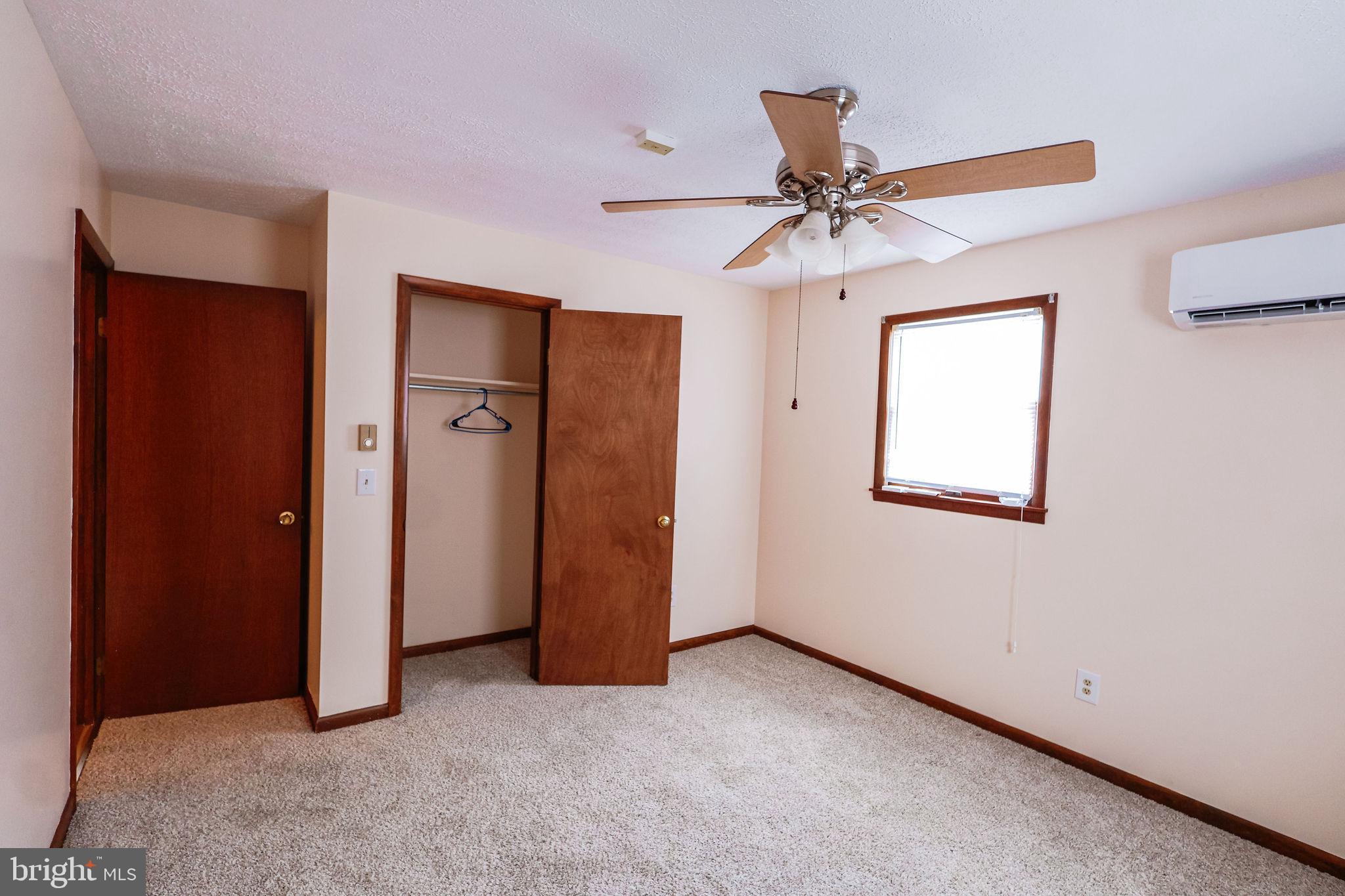 TOWN OF ROMNEY - Residential