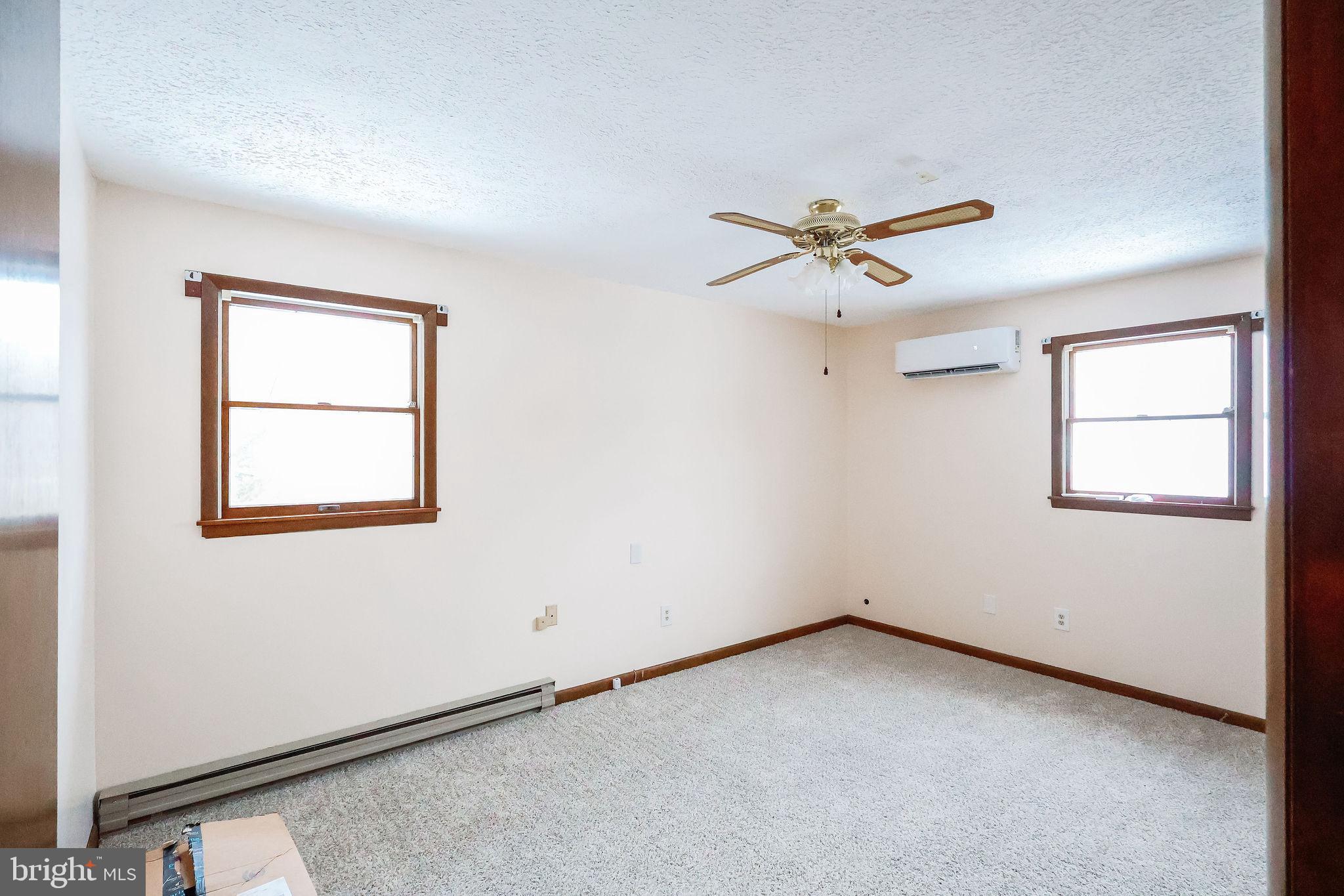 TOWN OF ROMNEY - Residential