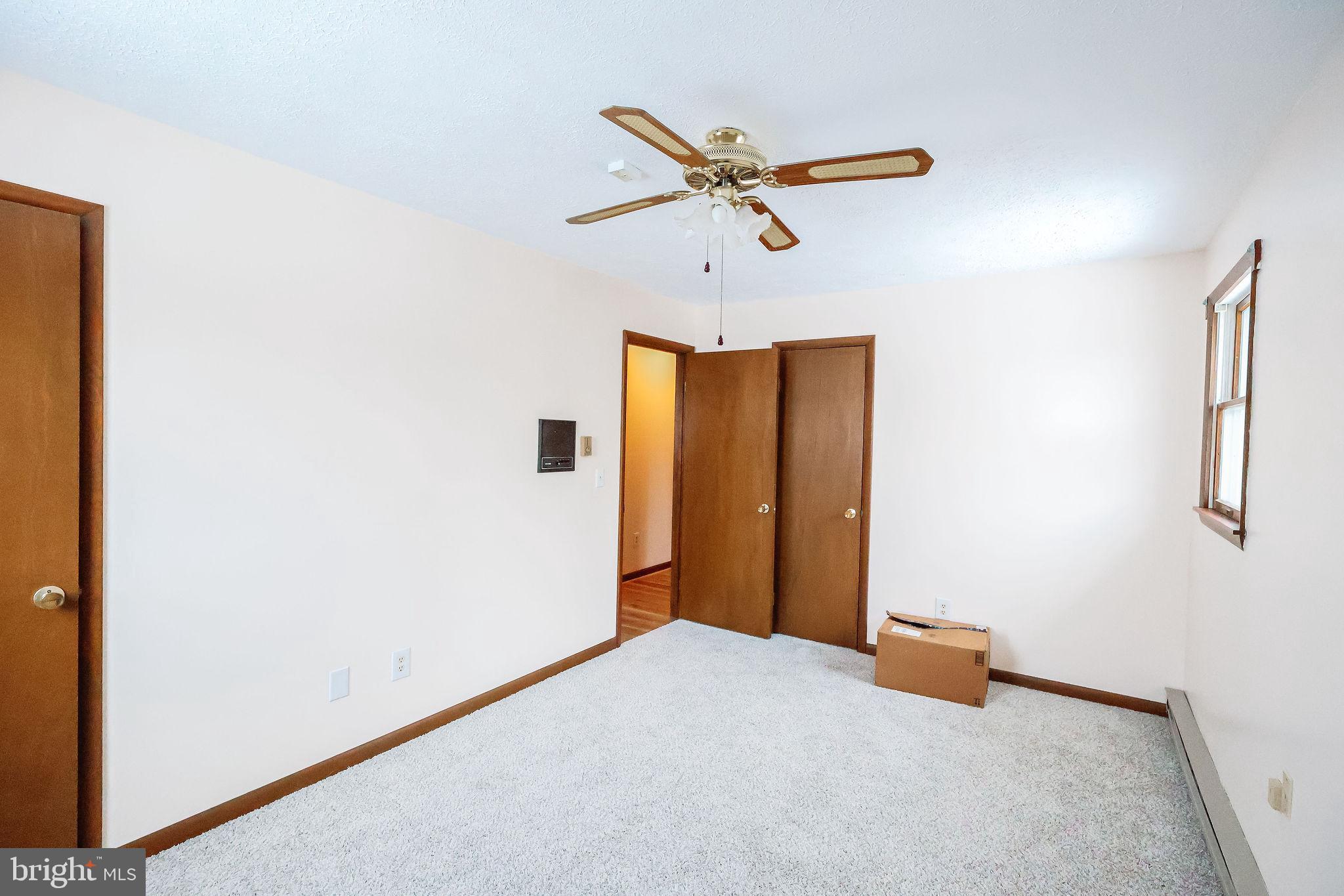 TOWN OF ROMNEY - Residential