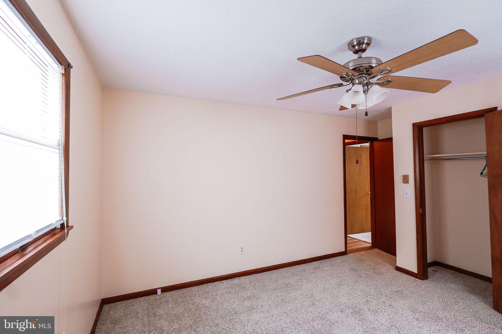 TOWN OF ROMNEY - Residential