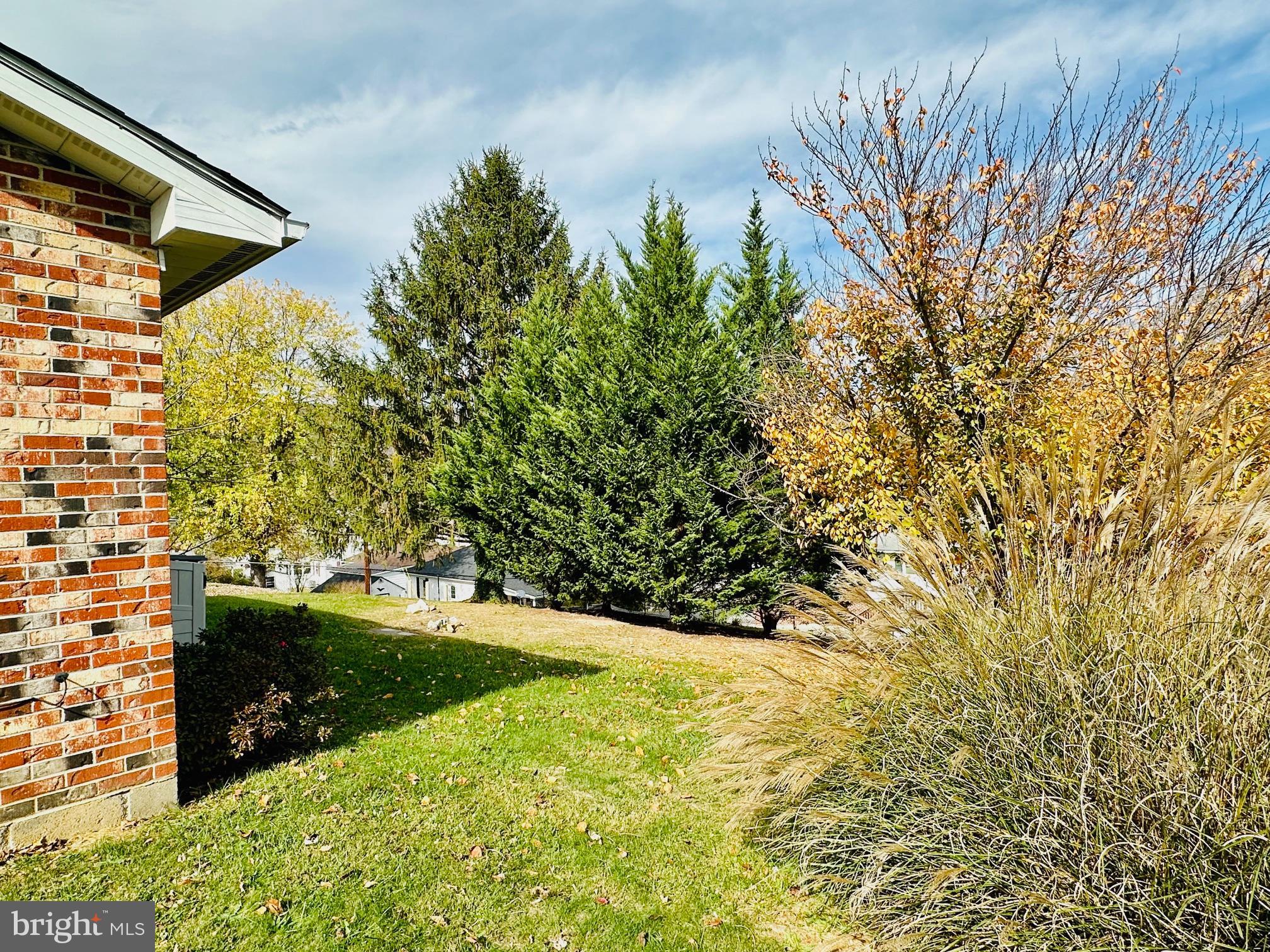 TOWN OF ROMNEY - Residential