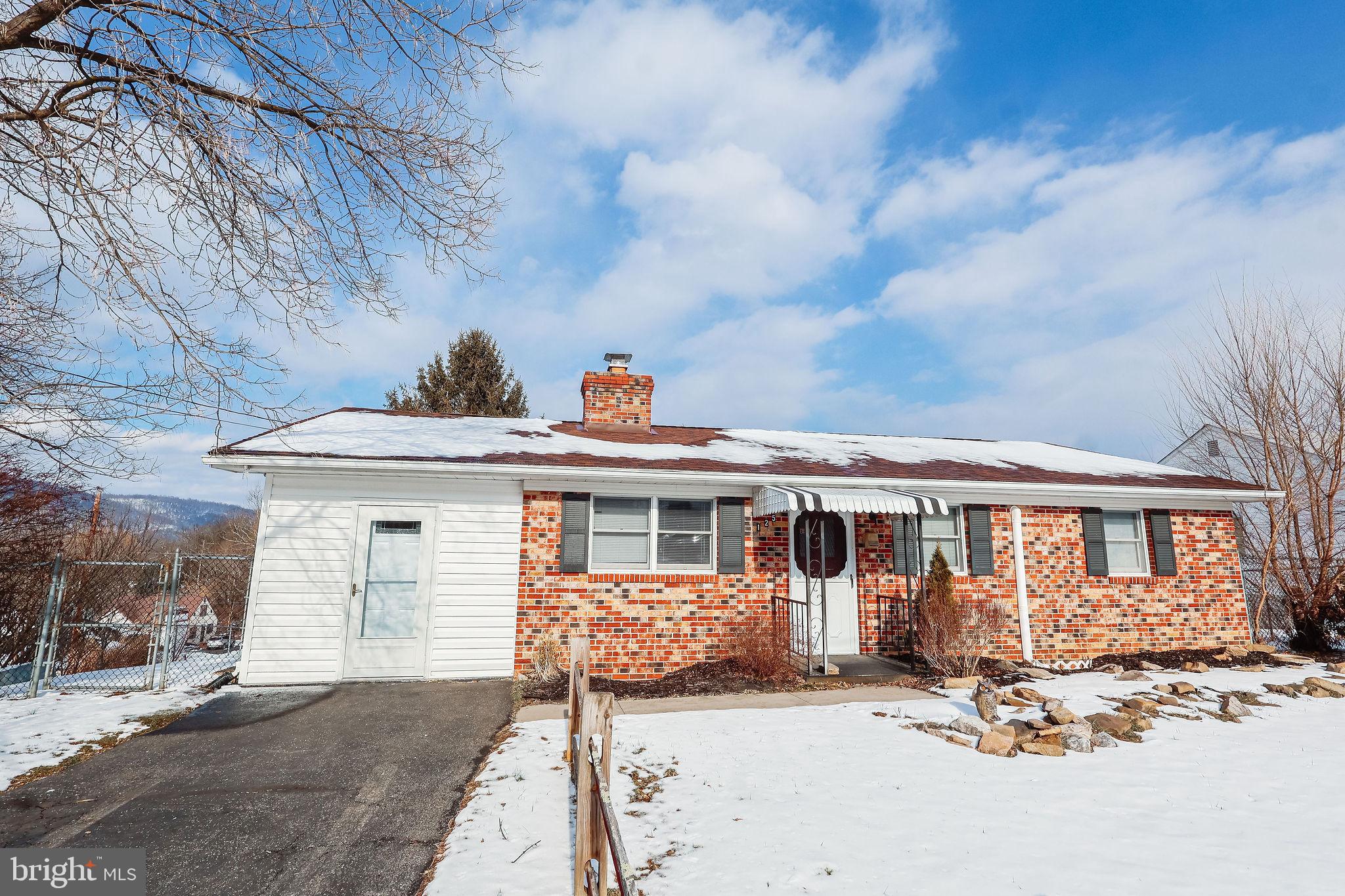 TOWN OF ROMNEY - Residential