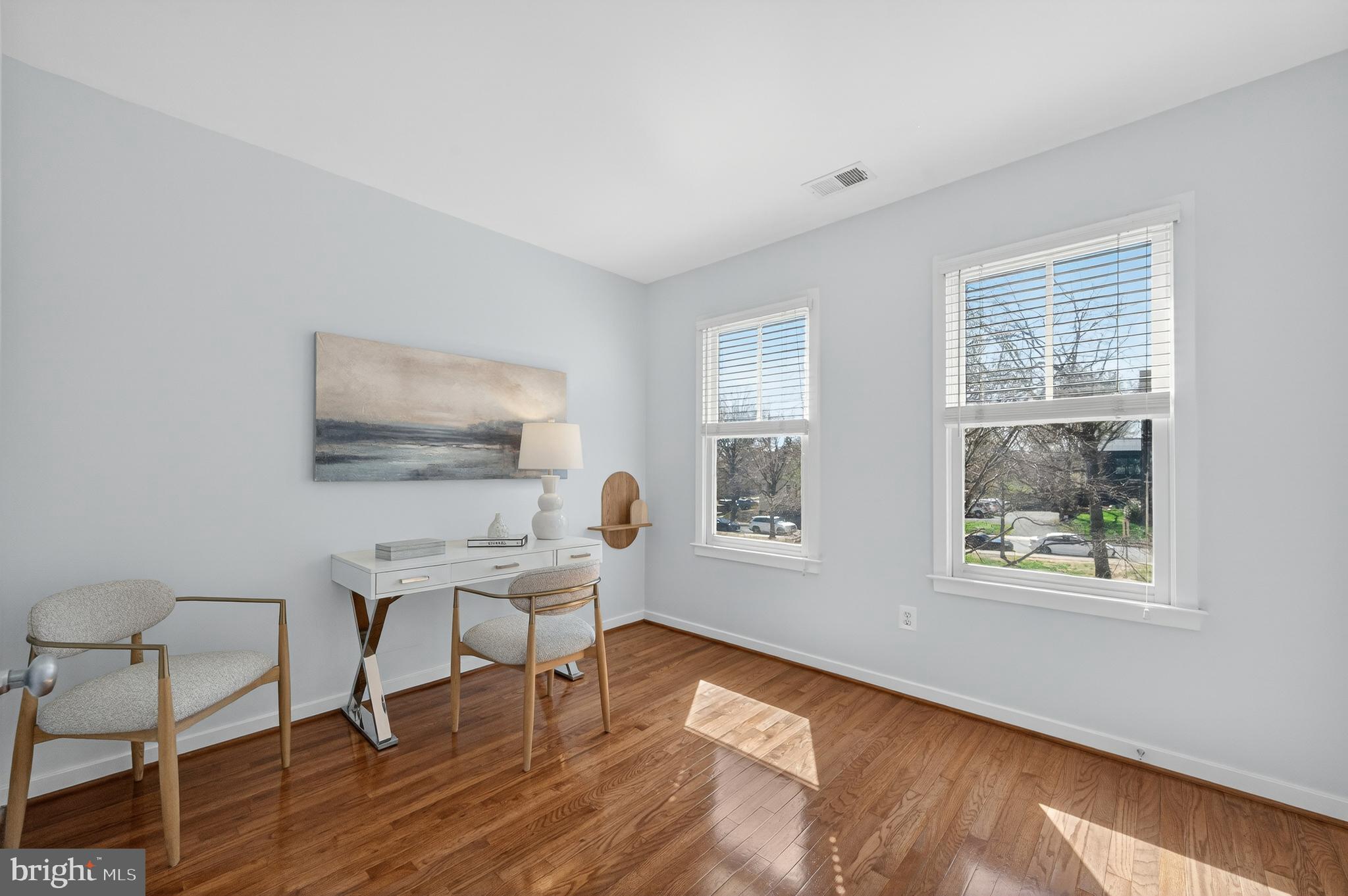 CLARENDON PARK - Residential