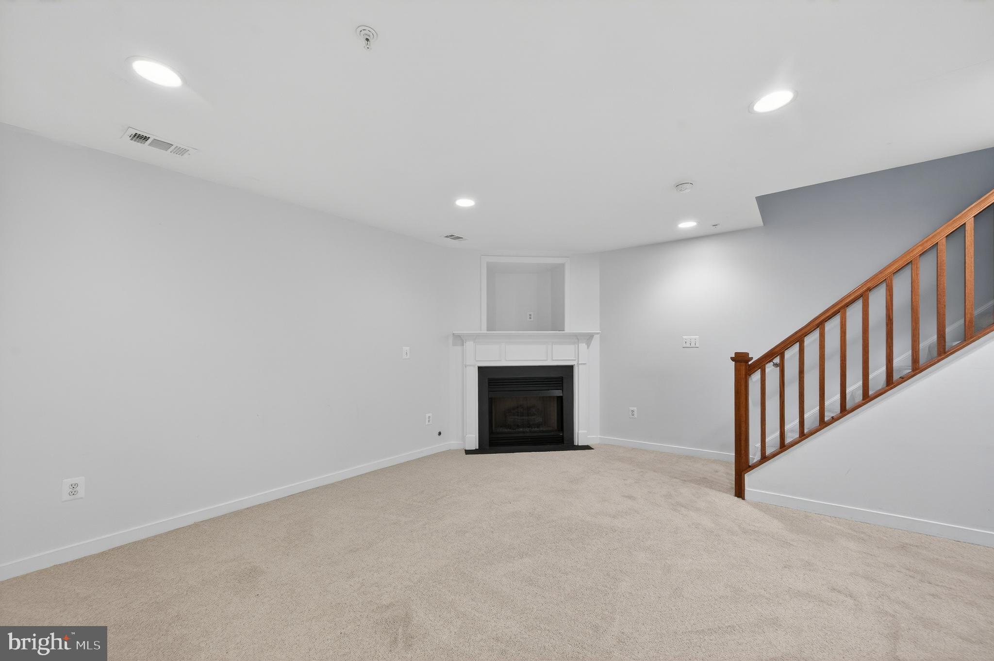 CLARENDON PARK - Residential