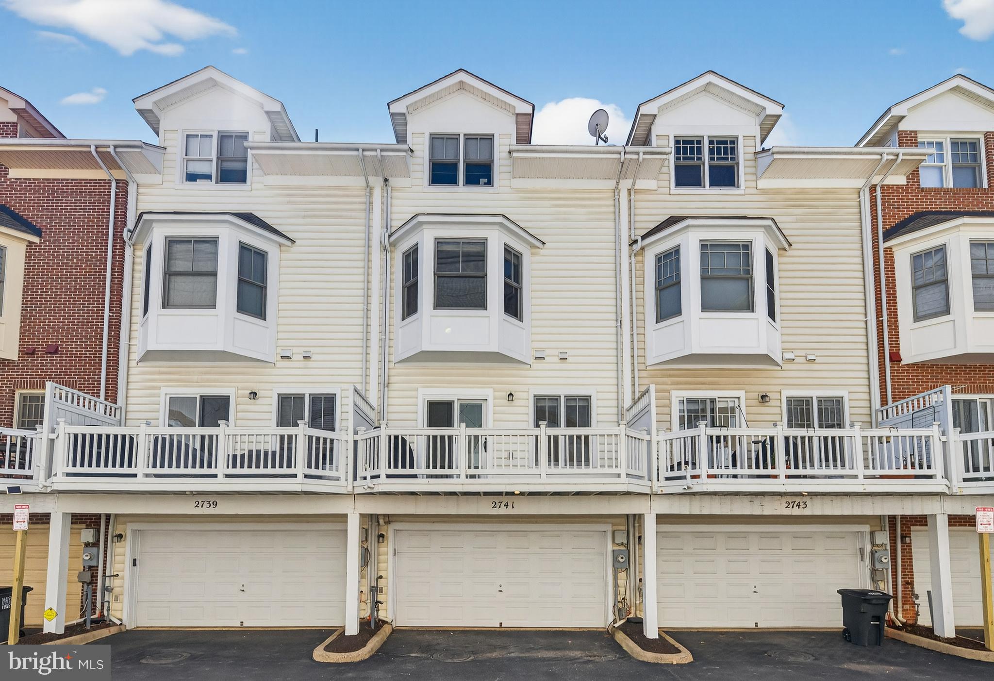 CLARENDON PARK - Residential