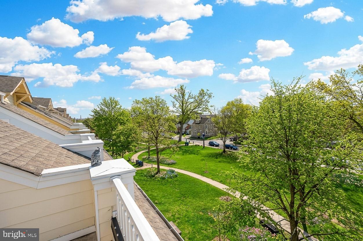 CLARENDON PARK - Residential