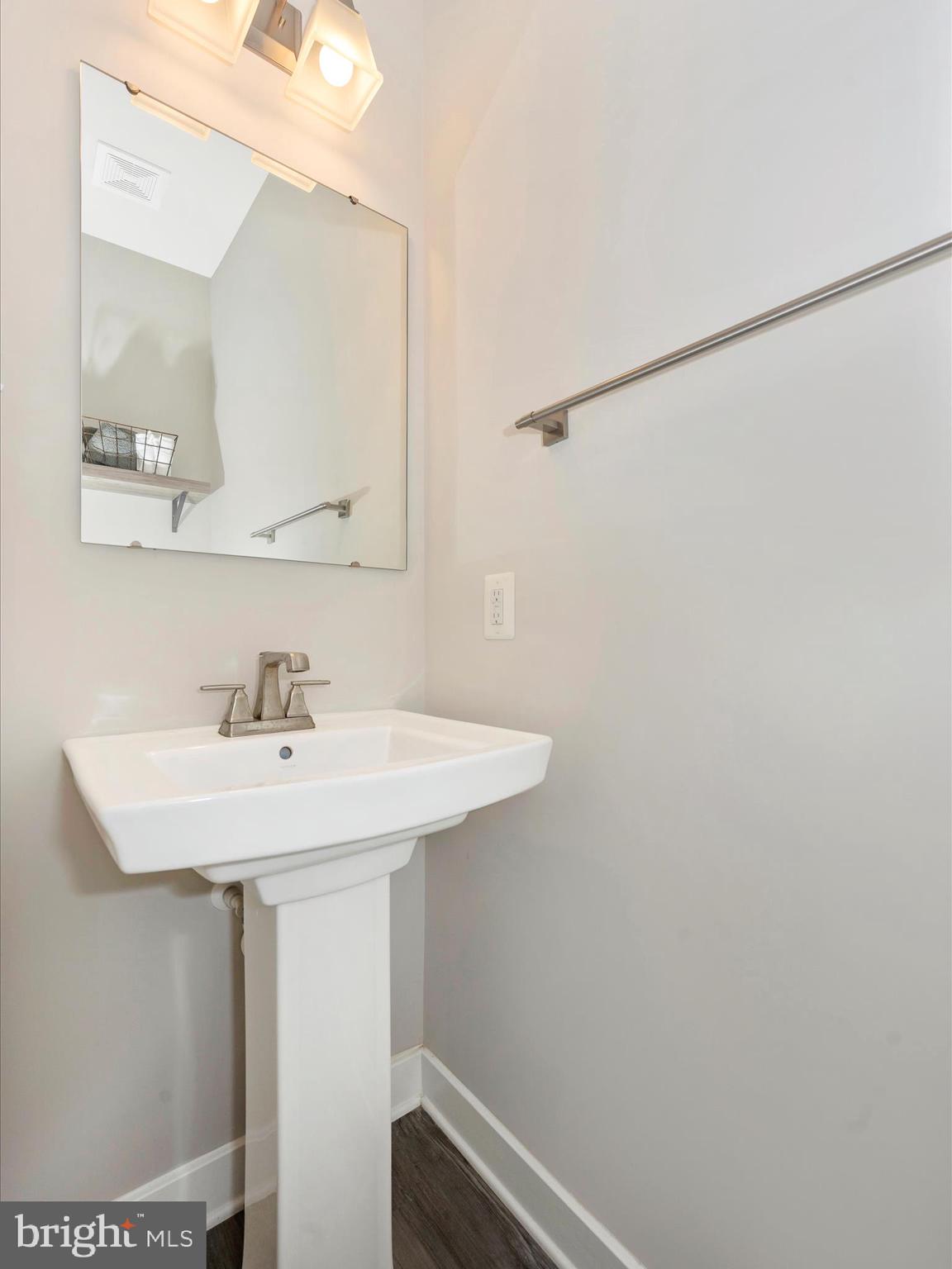 POTOMAC STATION - Residential