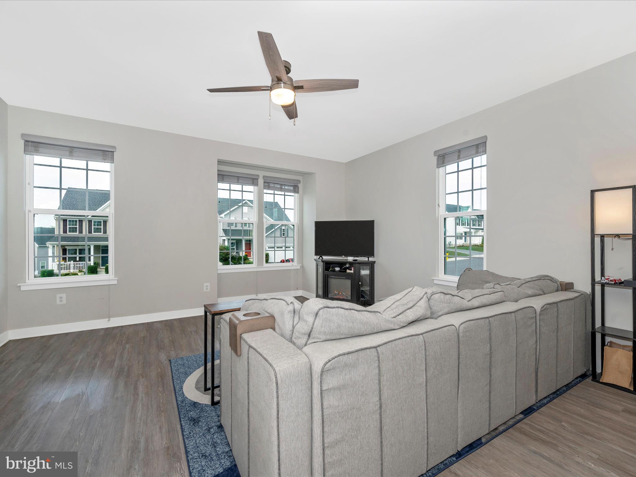 POTOMAC STATION - Residential