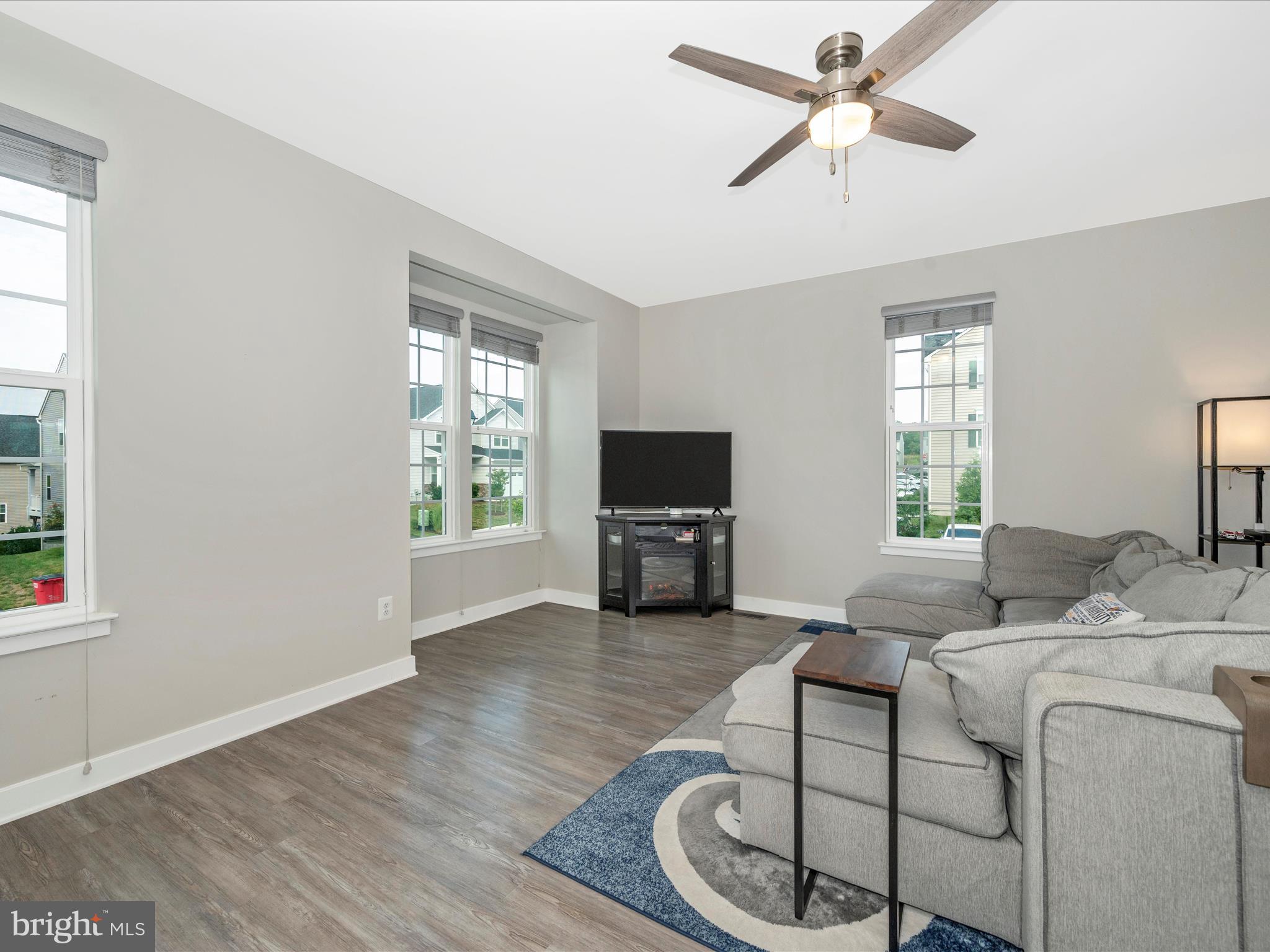 POTOMAC STATION - Residential