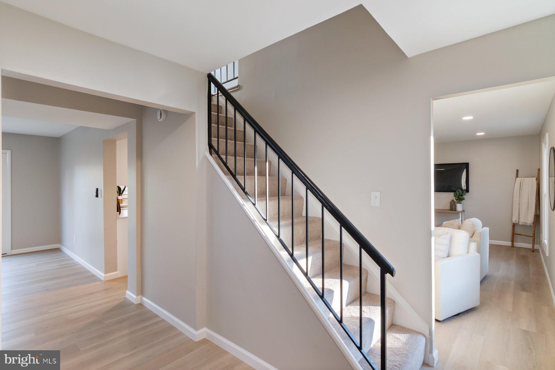 EDGEWATER VILLAGE - Residential