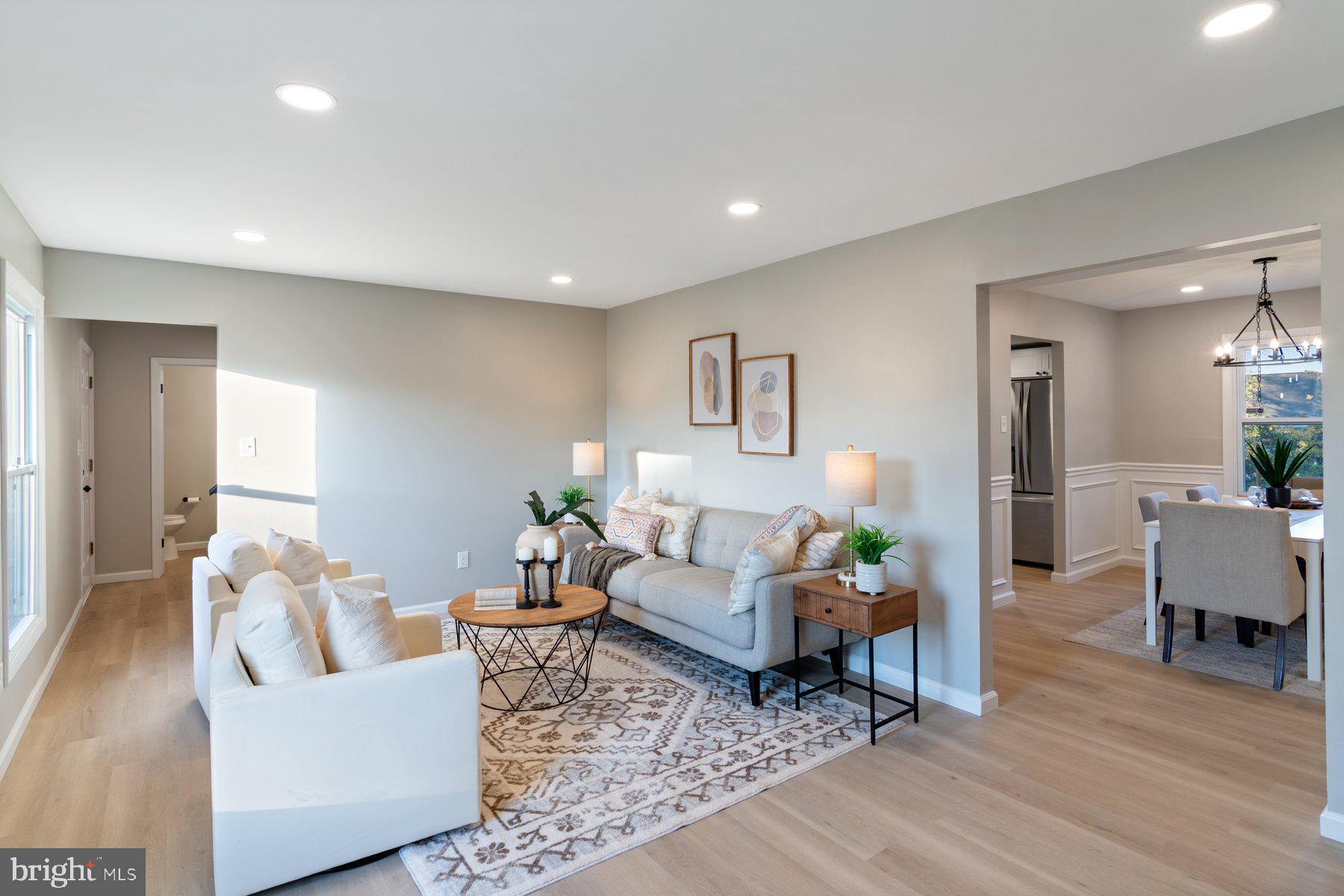 EDGEWATER VILLAGE - Residential