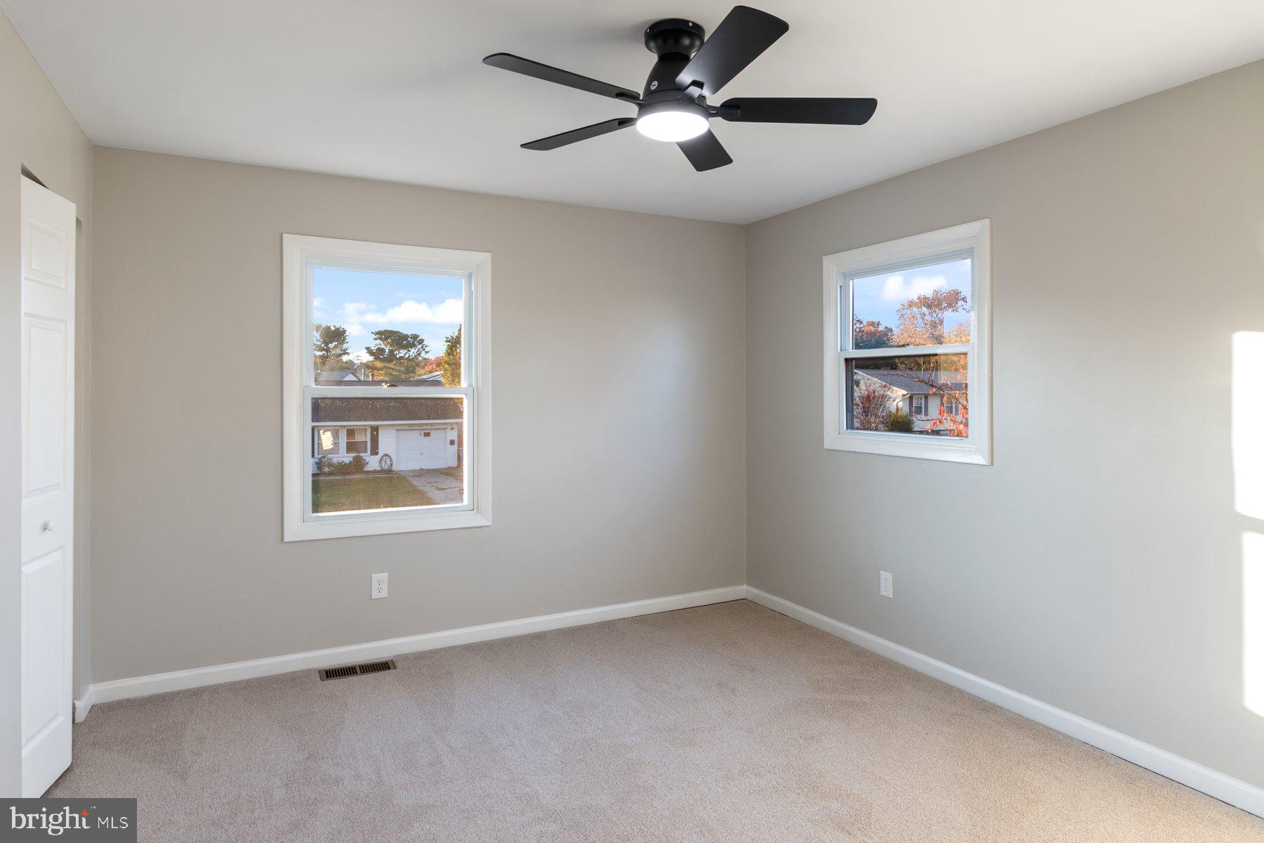 EDGEWATER VILLAGE - Residential