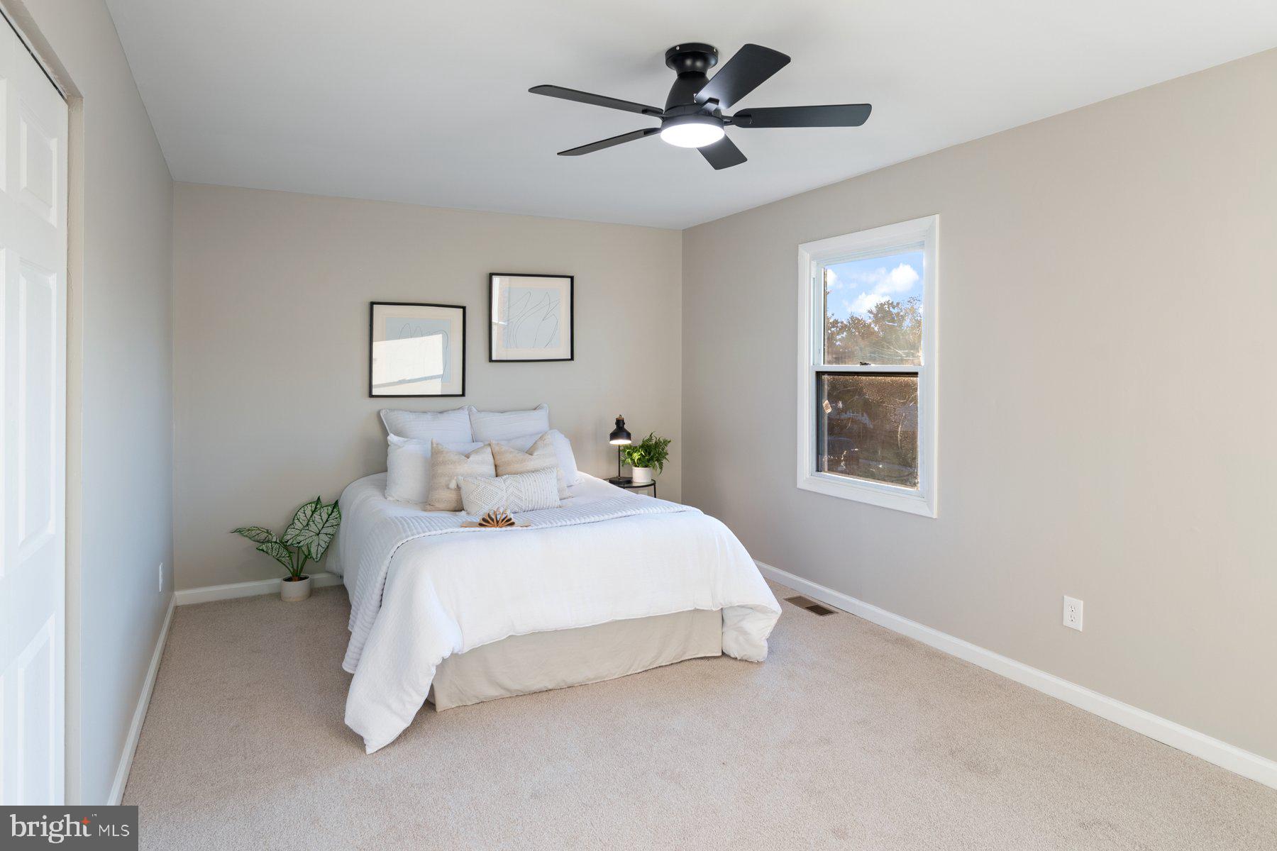 EDGEWATER VILLAGE - Residential