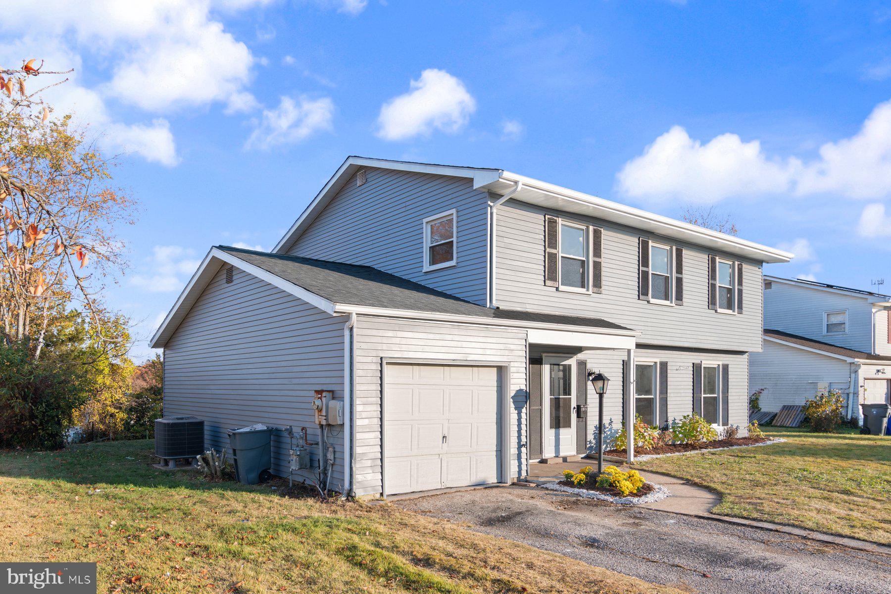 EDGEWATER VILLAGE - Residential