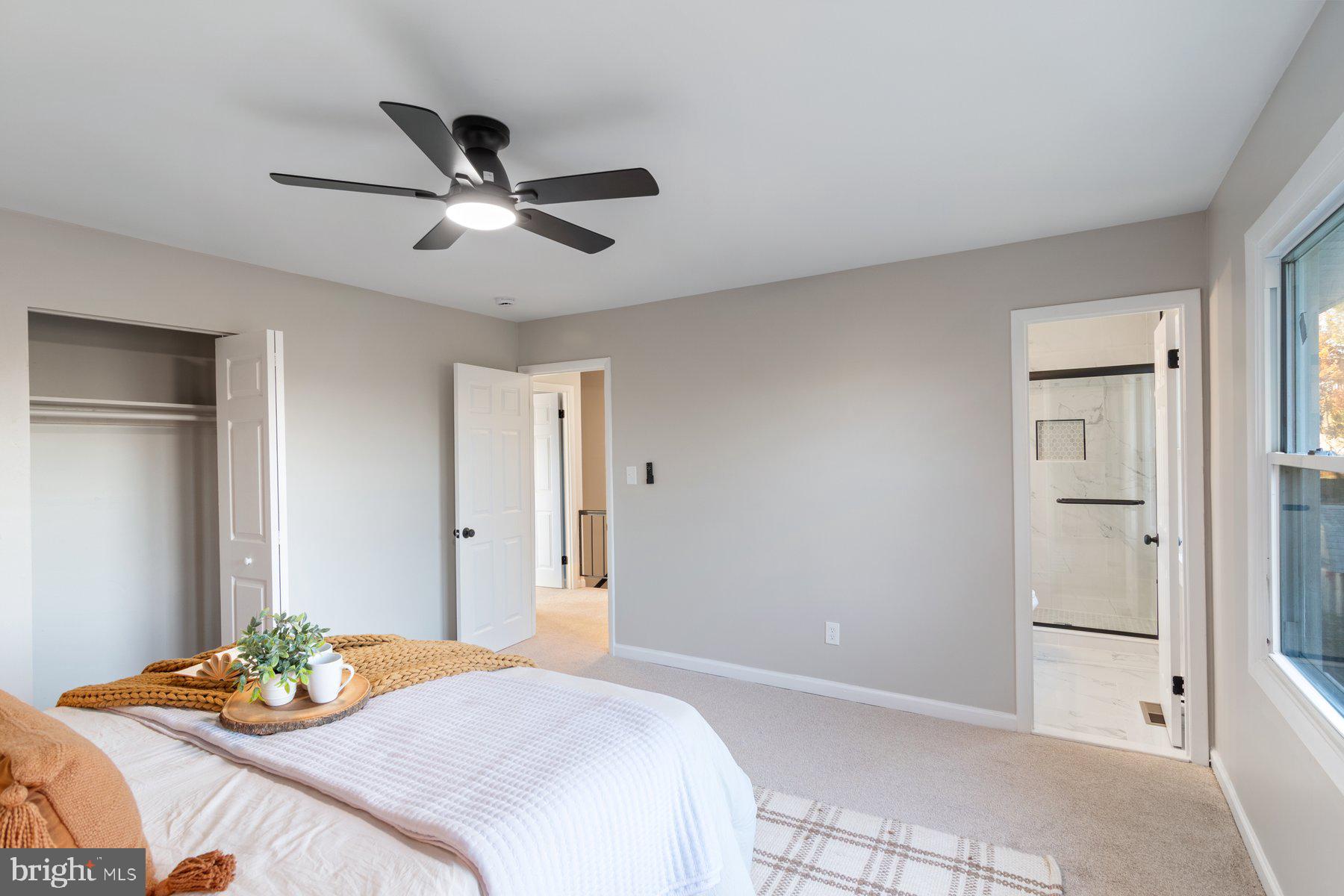 EDGEWATER VILLAGE - Residential