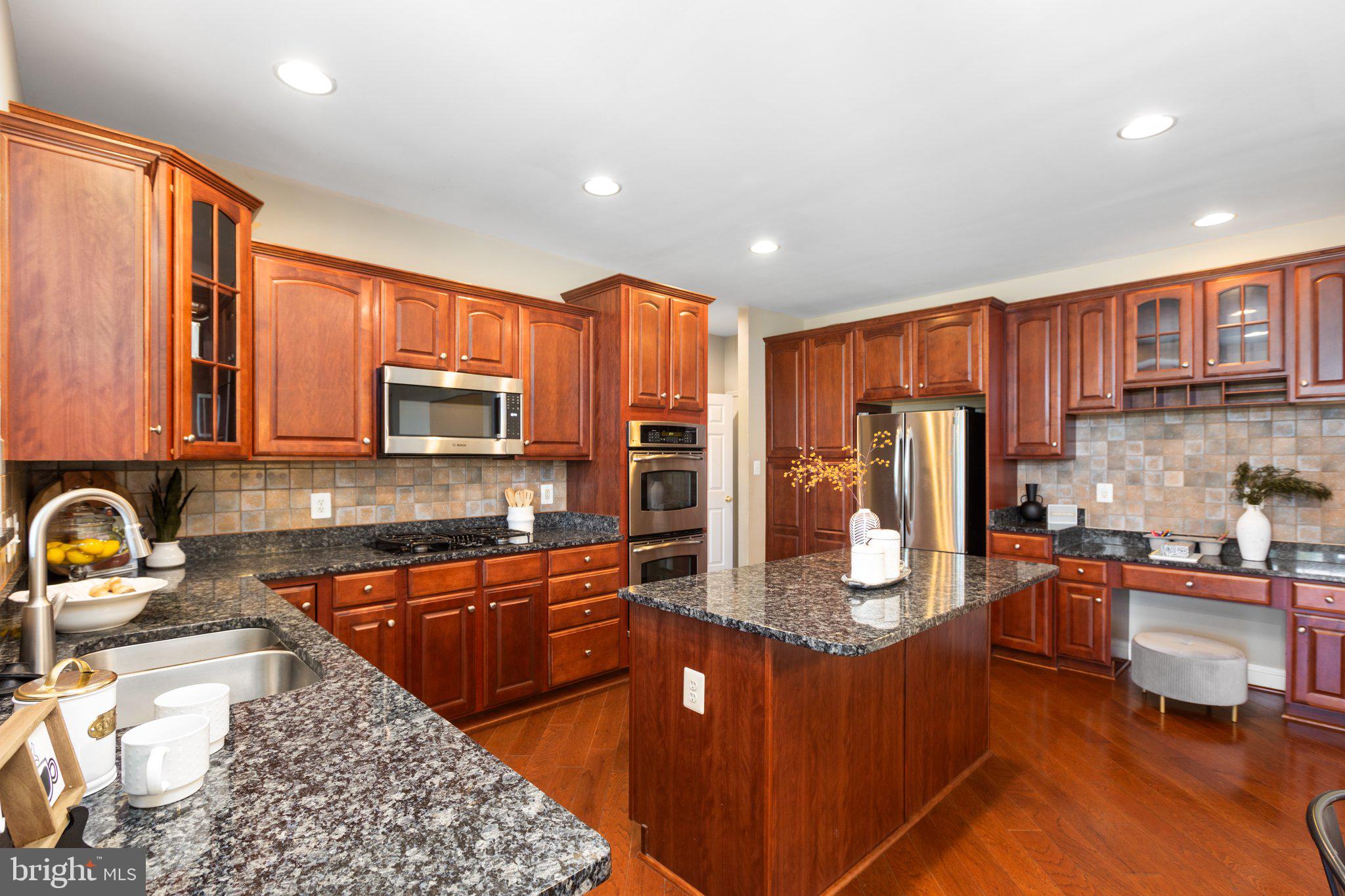 STUARTS CROSSING - Residential