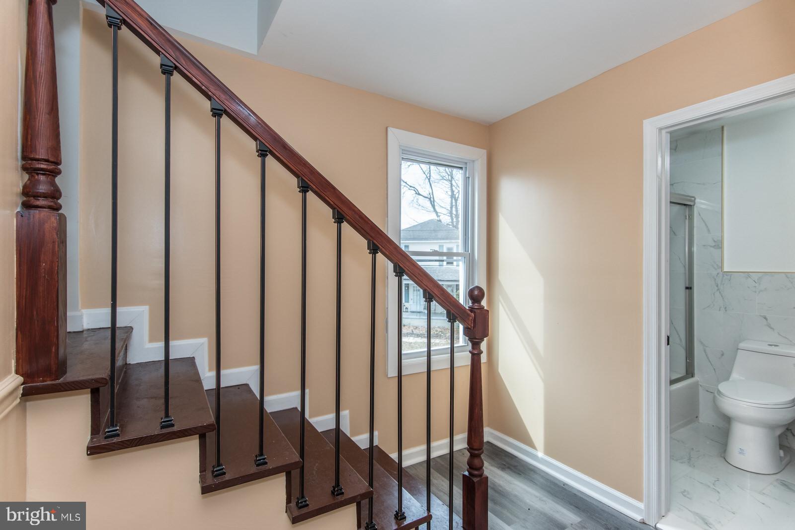 EDGELY - Residential