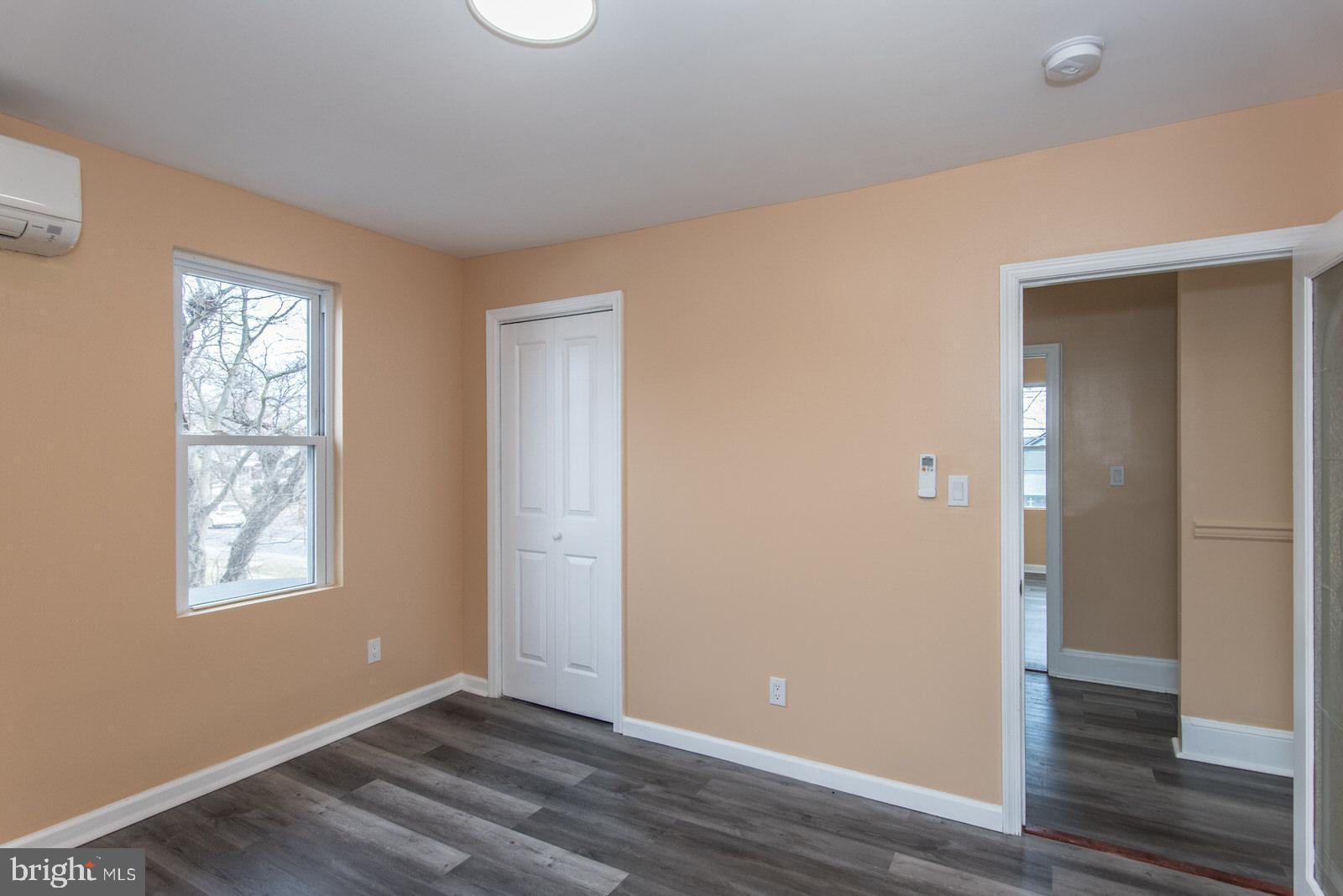 EDGELY - Residential