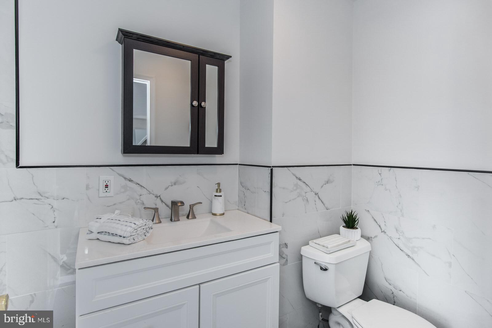 EDGELY - Residential