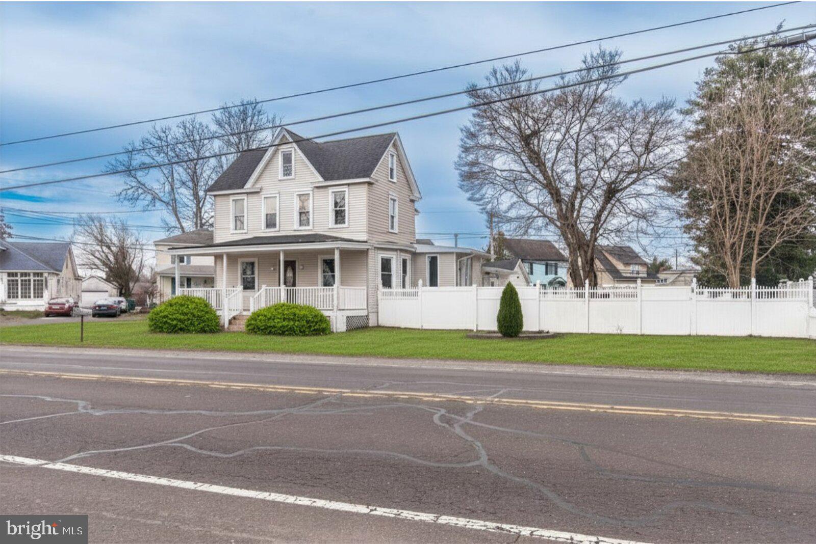 EDGELY - Residential