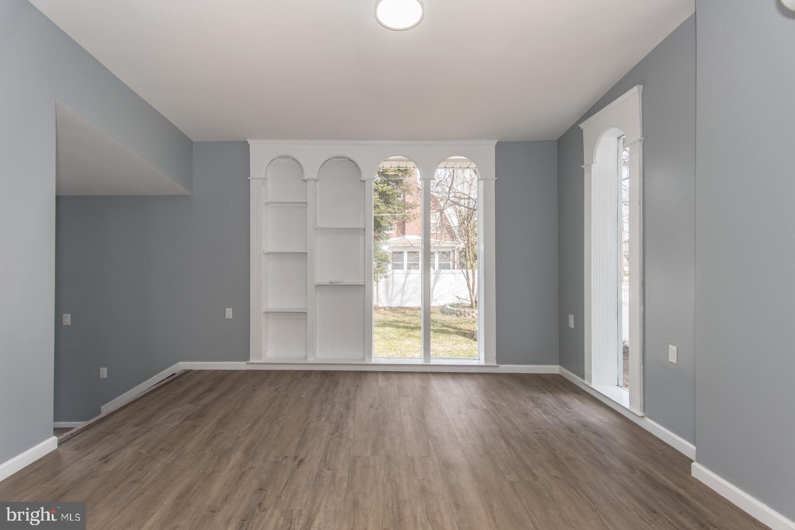 EDGELY - Residential