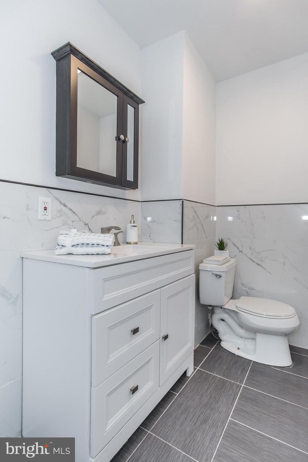 EDGELY - Residential