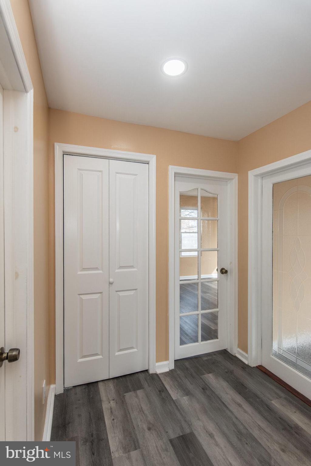 EDGELY - Residential