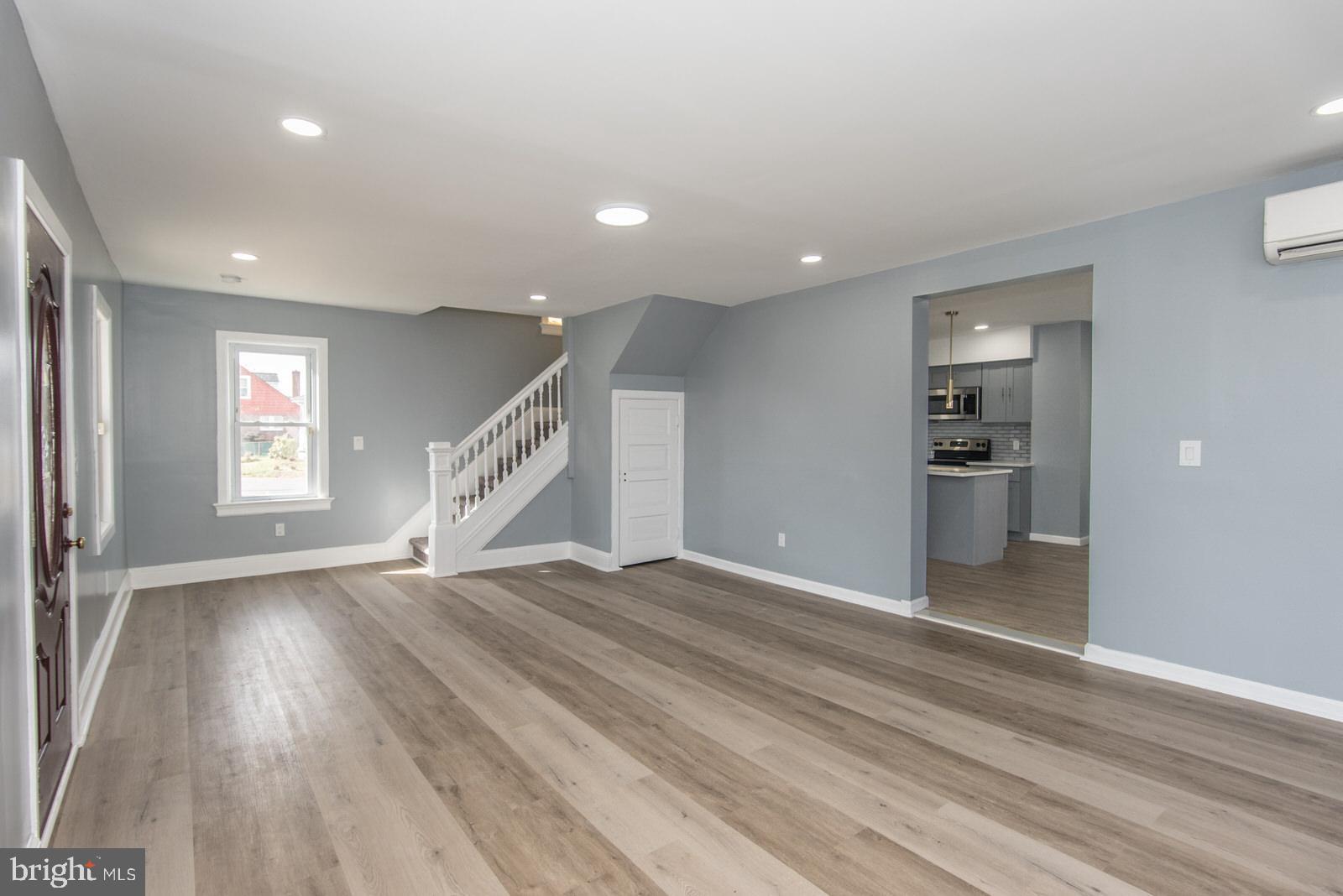 EDGELY - Residential