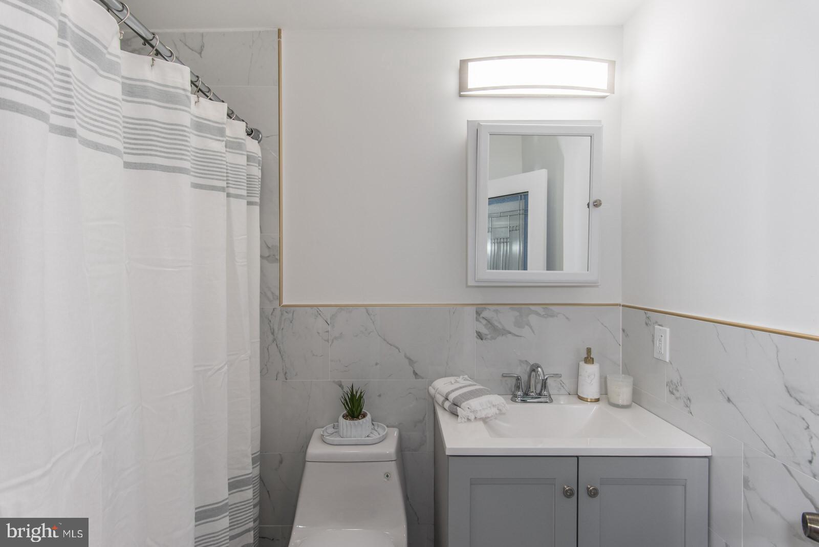 EDGELY - Residential