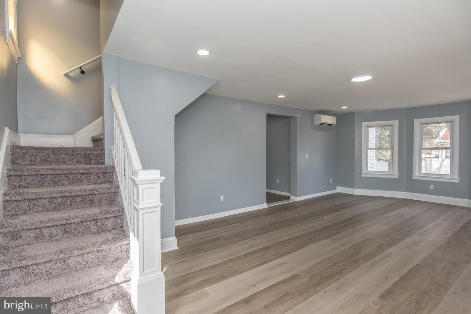 EDGELY - Residential