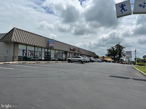 Photo of 1086 Mantua Pike, WENONAH, NJ 08090 (MLS # NJGL2060160)