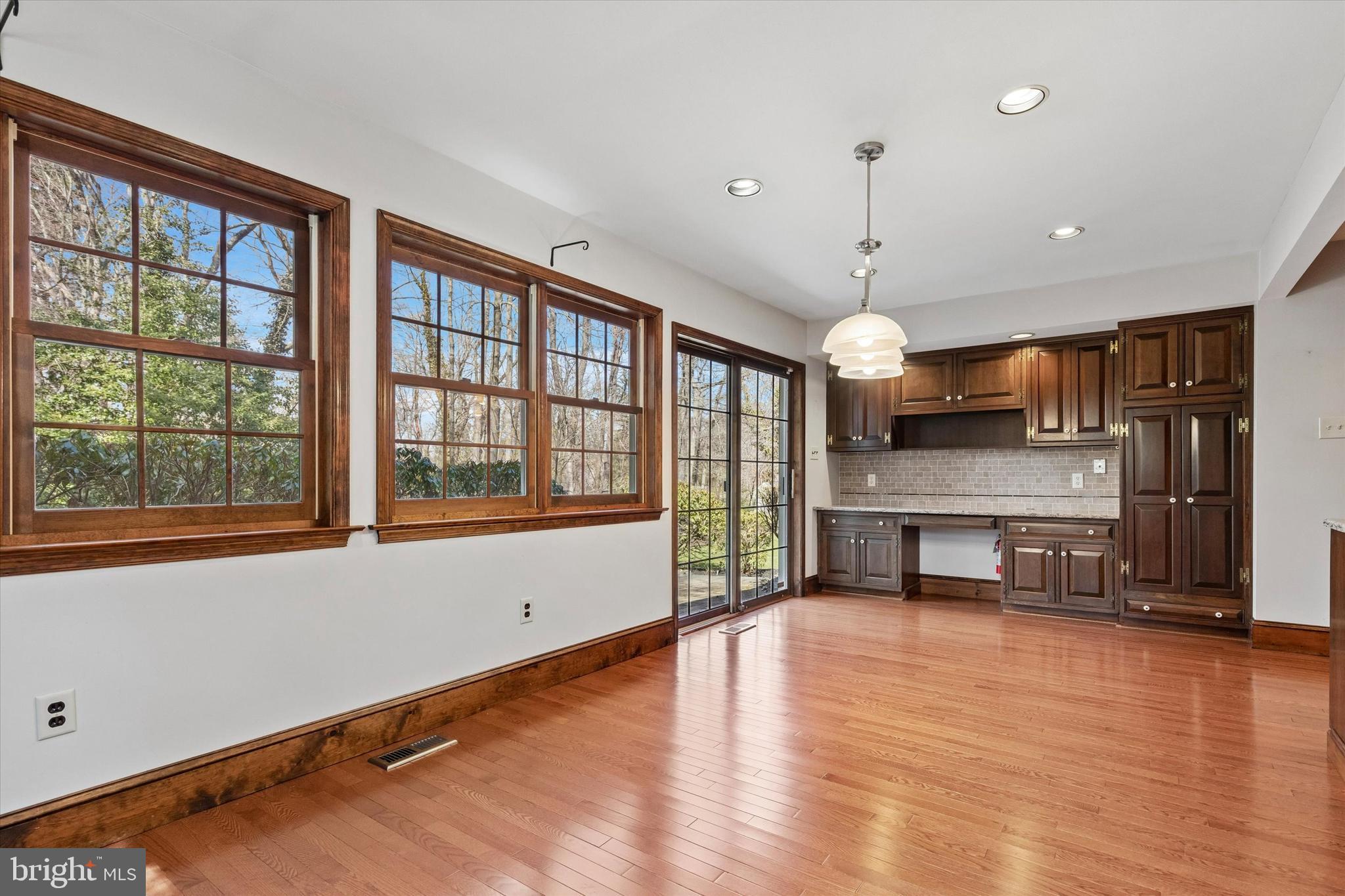 WOODS OF PEBBLE HI - Residential