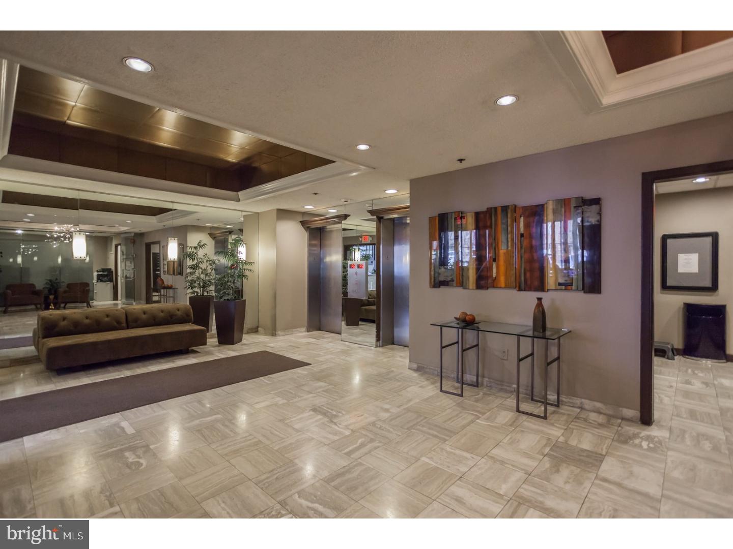 SOCIETY HILL - Residential