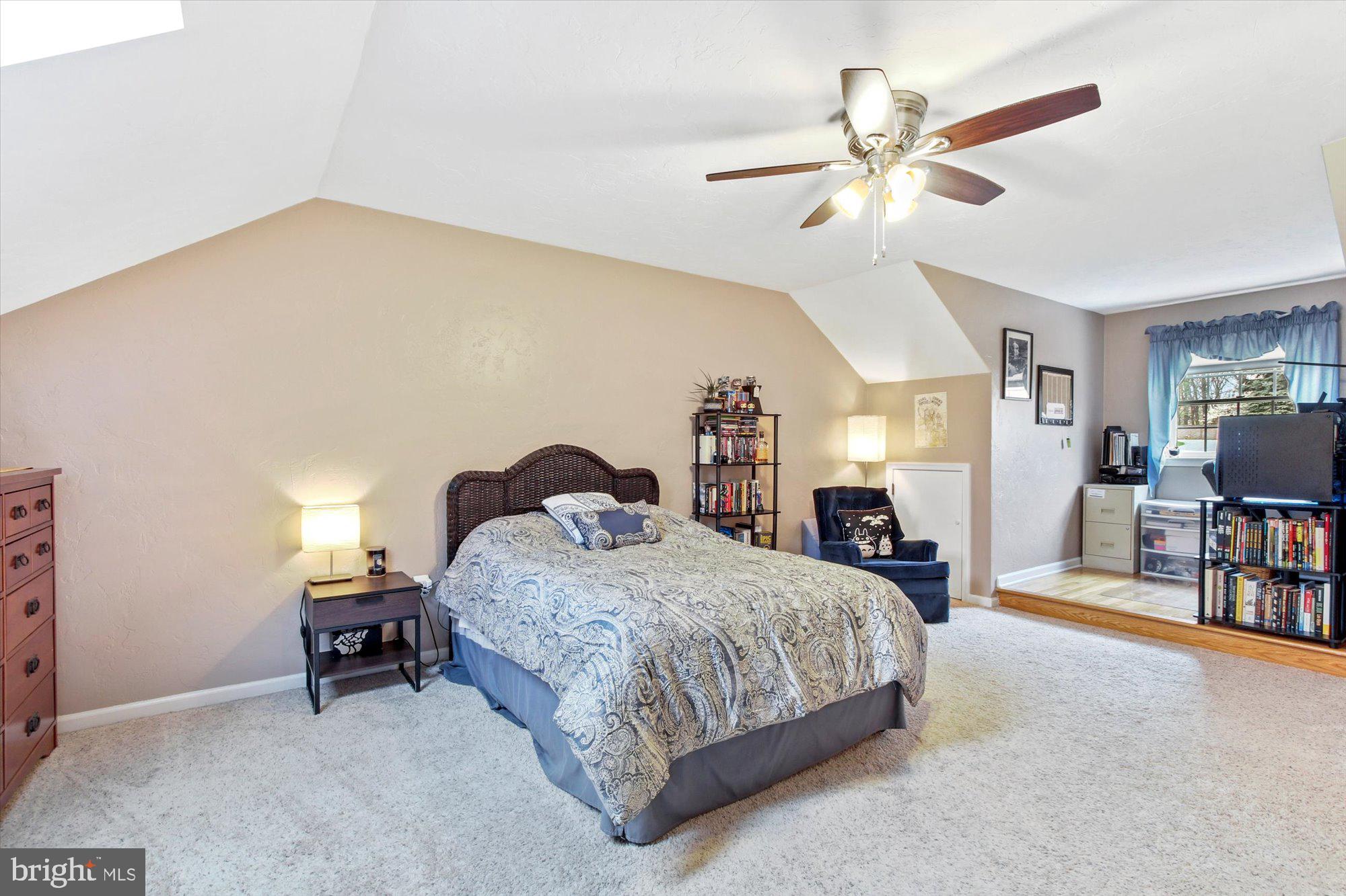 KENDALE HEIGHTS - Residential