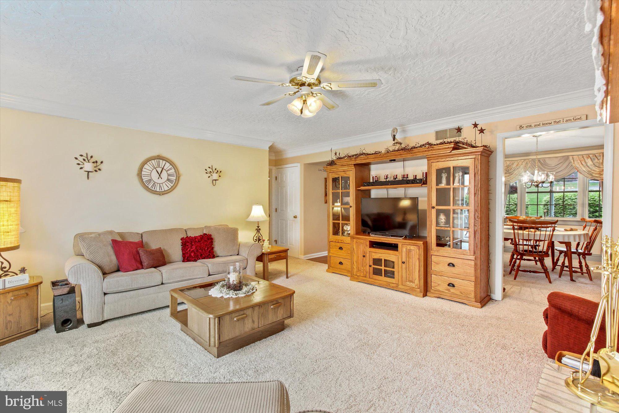 KENDALE HEIGHTS - Residential