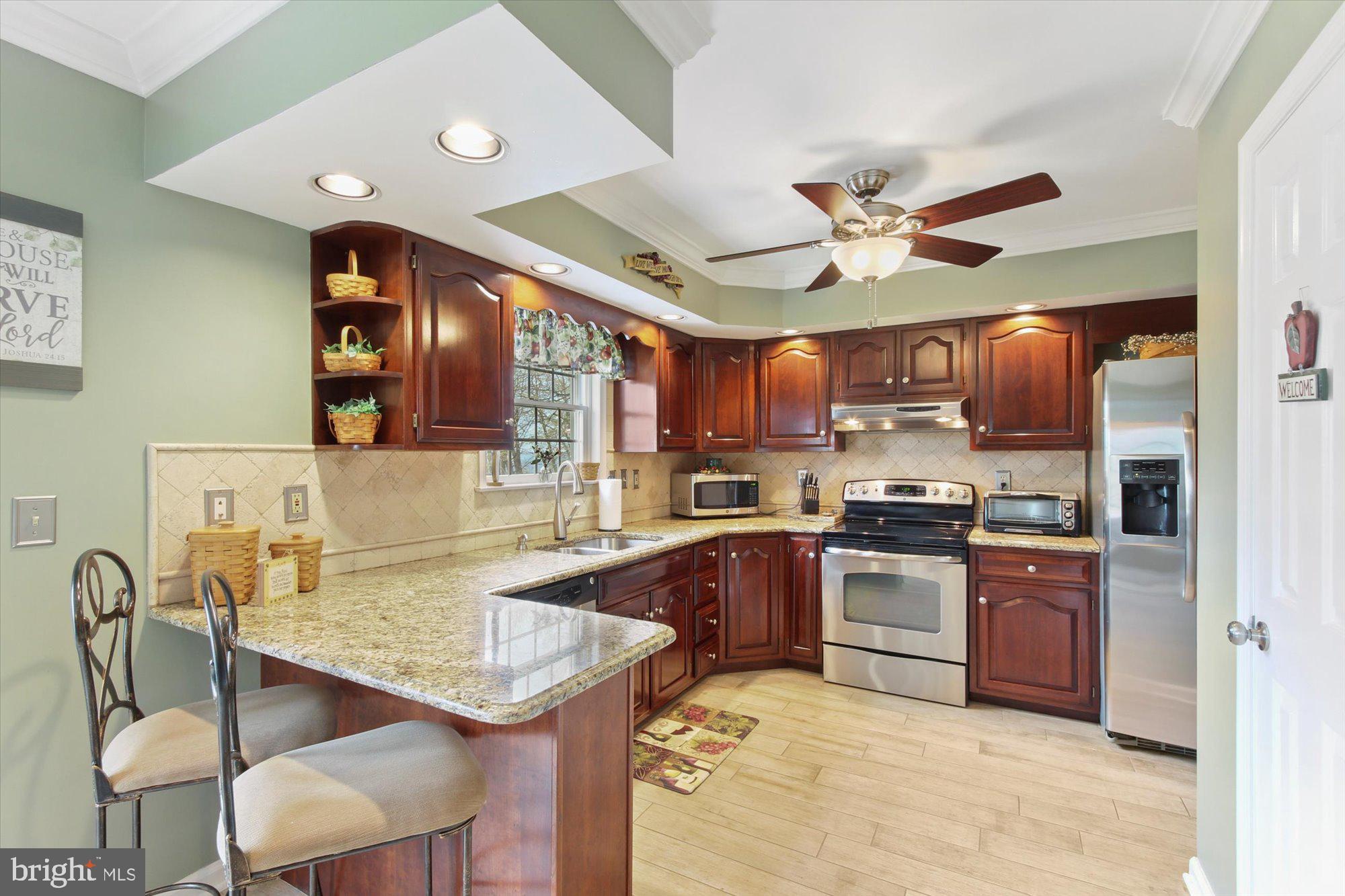 KENDALE HEIGHTS - Residential