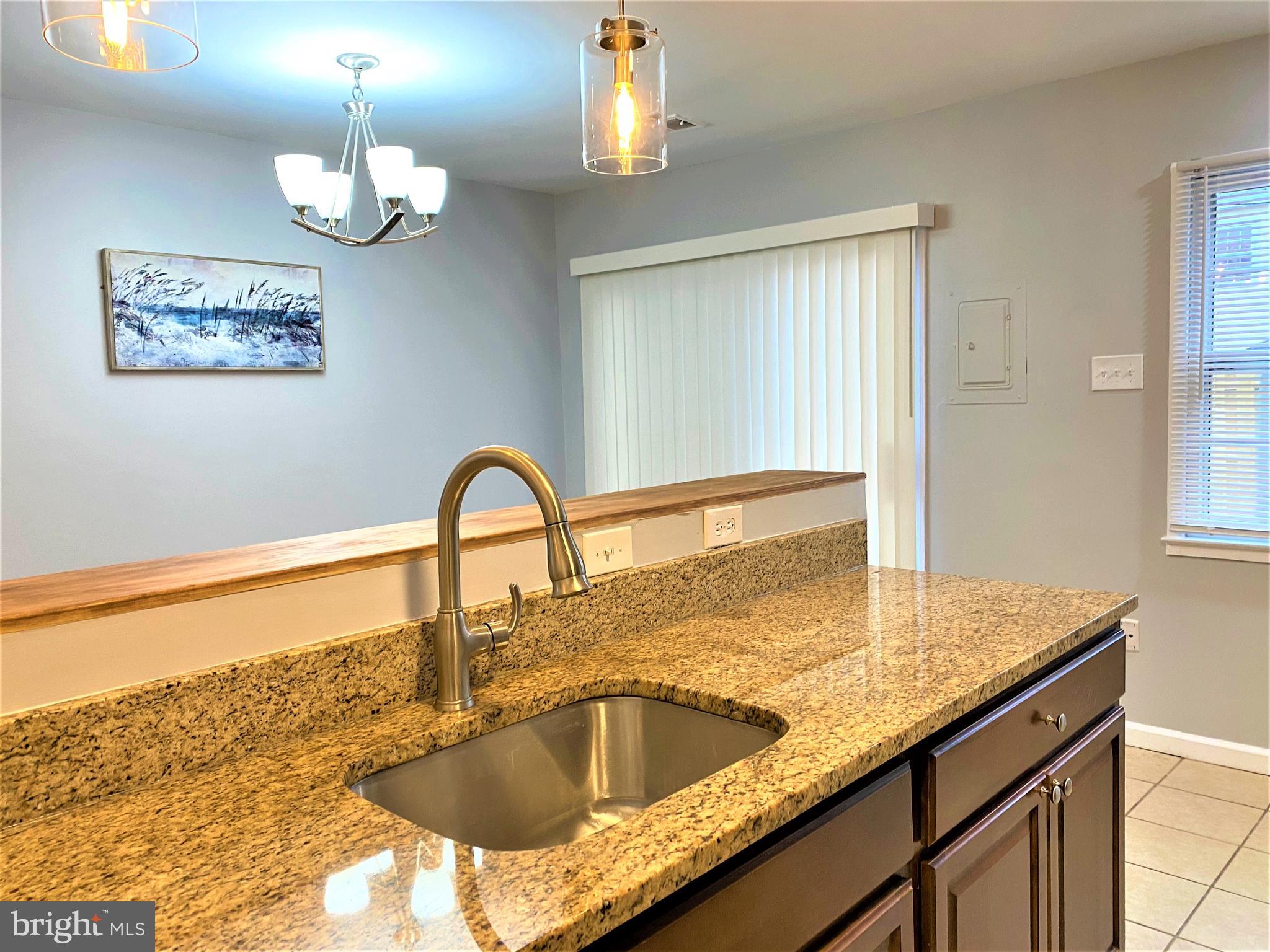 VILLAGE GATE - Residential