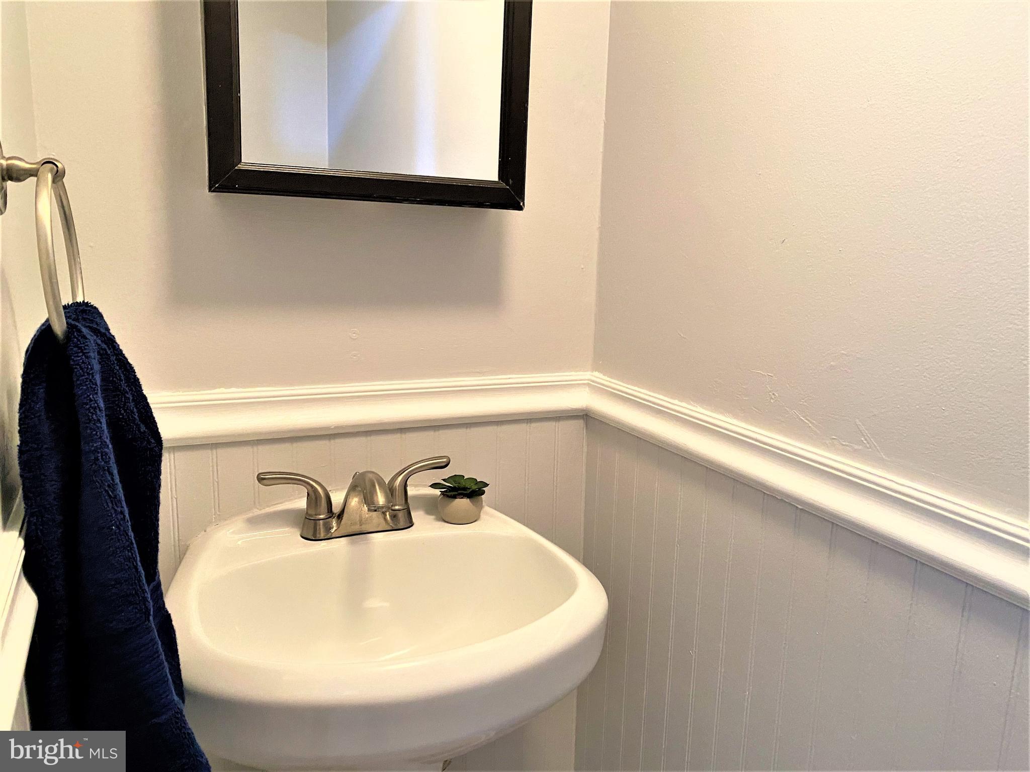 VILLAGE GATE - Residential