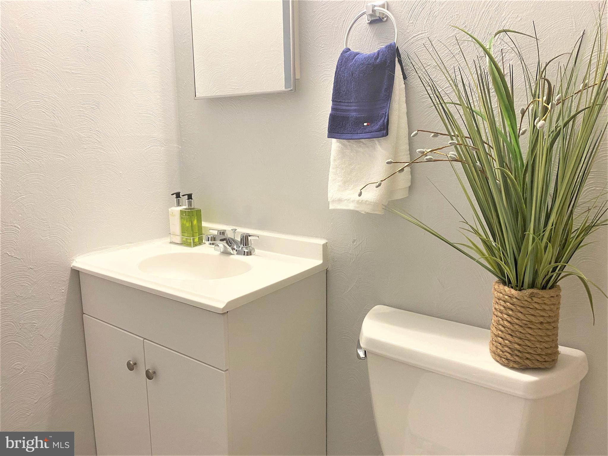 VILLAGE GATE - Residential